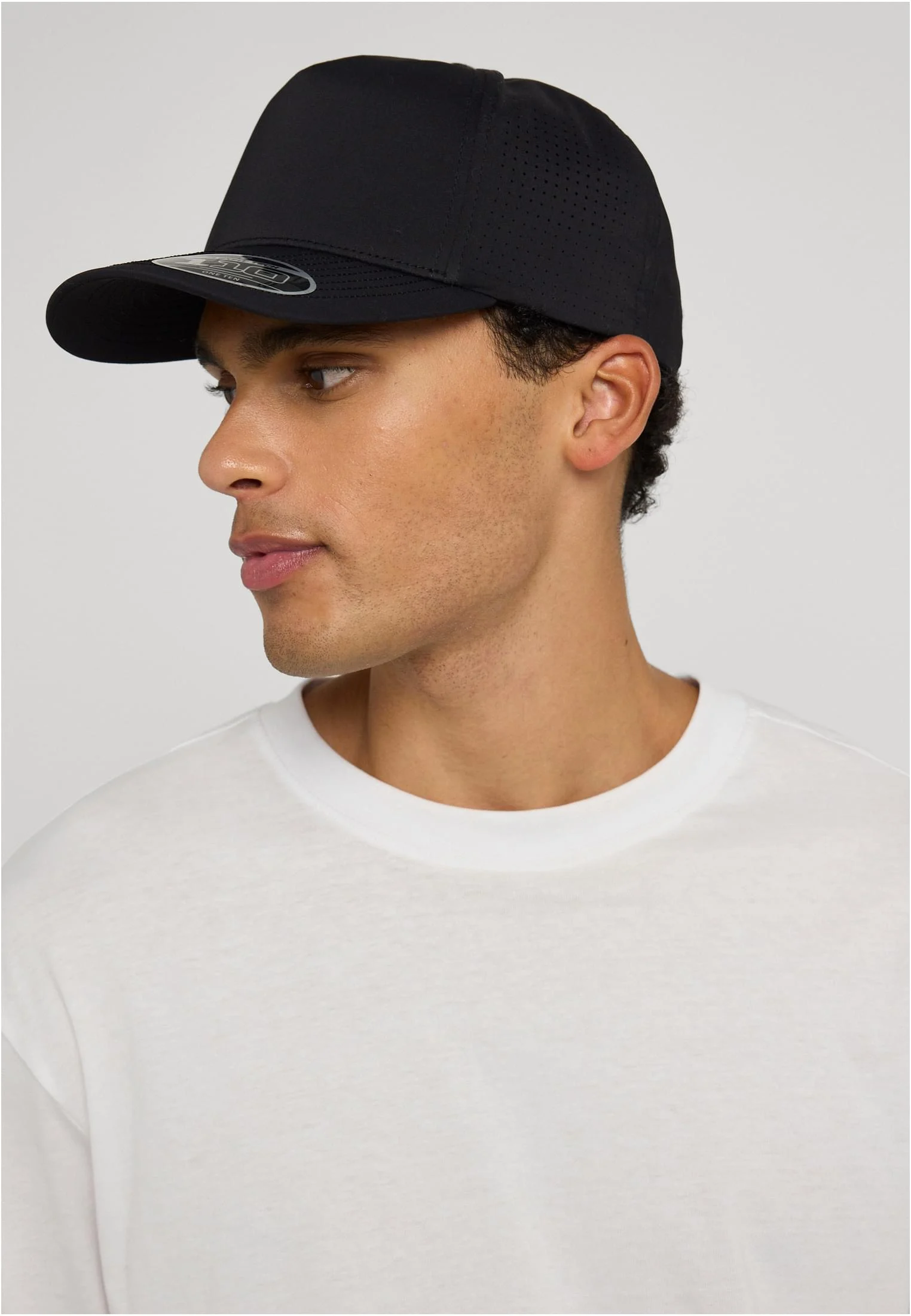 skwm-tb-110HPP_Mw1-00825_991f9c7c-25a2-4c61-85d4-2df66bf009ac 110® Hybrid Performance Perforated Cap