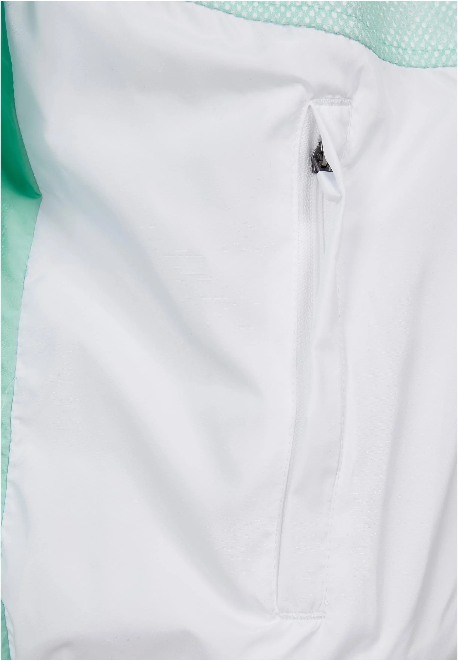 skwm-tb-CS2334_P11-02303 C&S WL Ocean Vida Half Zip Windbreaker