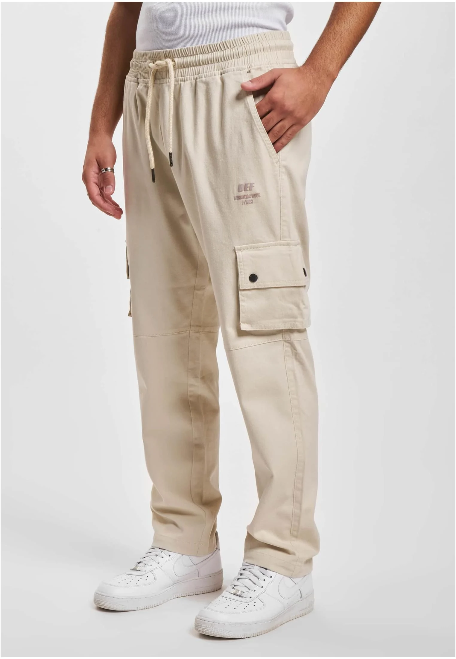 skwm-tb-DFCP060_Mw1-00003_988e0af7-f20d-4cec-b2b4-df9ed5f726aa Alice Cargopants