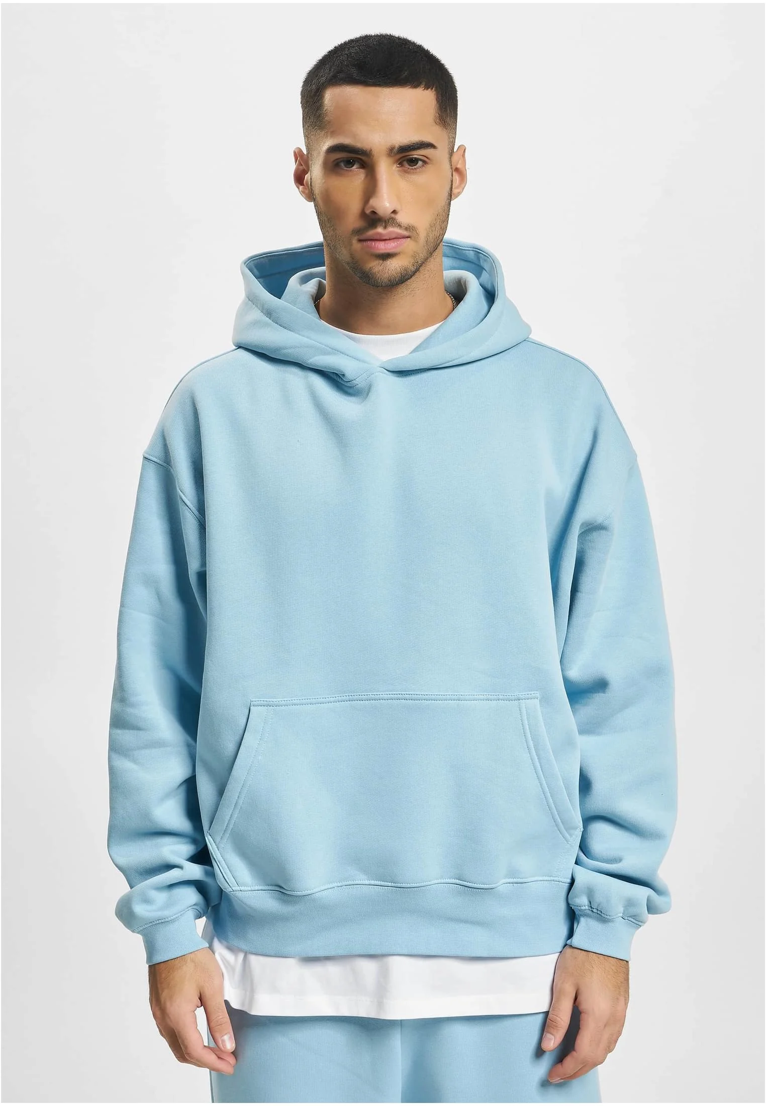 skwm-tb-DFHD178_Mw1-00064_16111d0b-1648-4adf-94fb-b726f92a117a Hoody