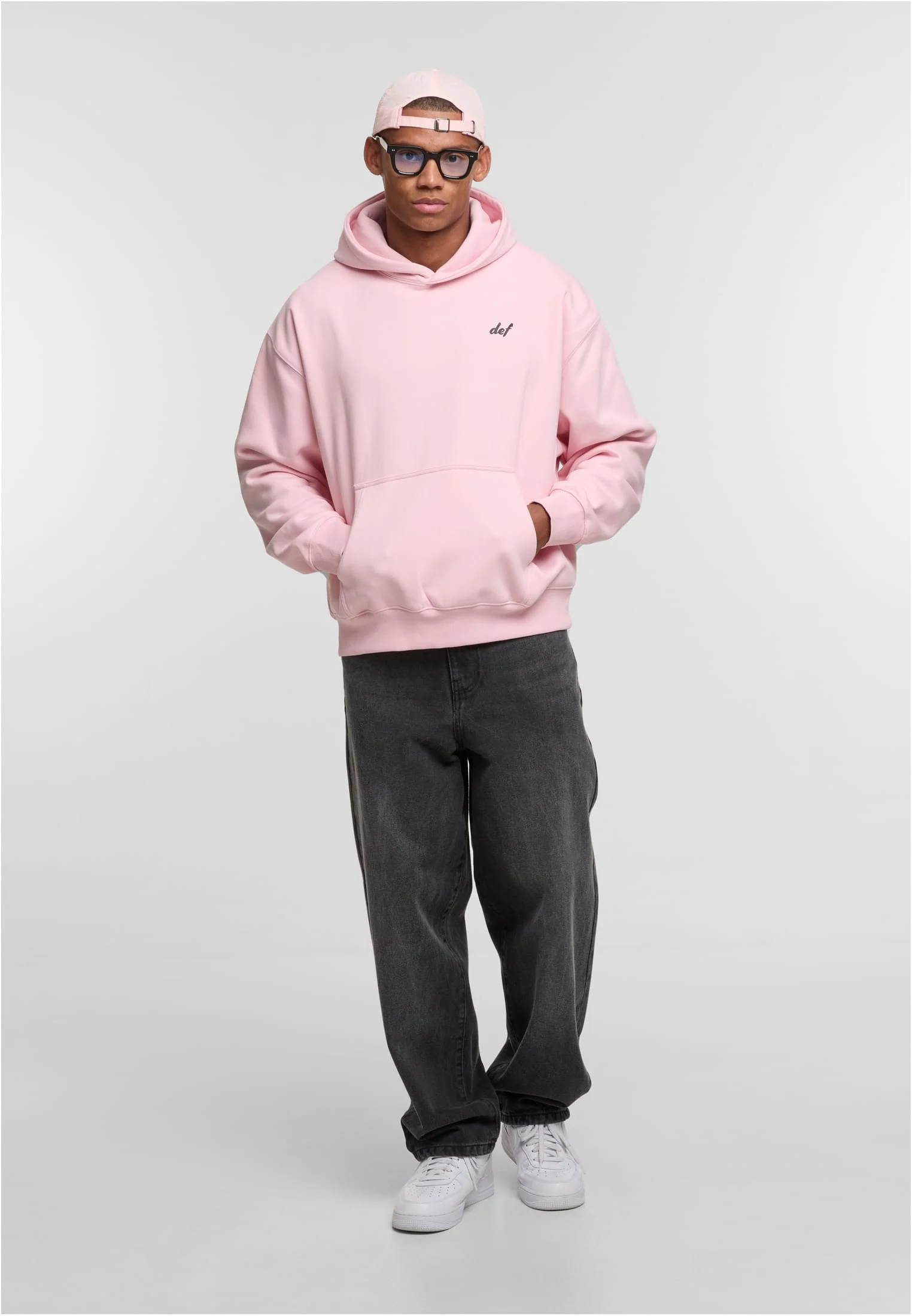 skwm-tb-DFHD199_Mw12-21362 VISIONS Hoodies