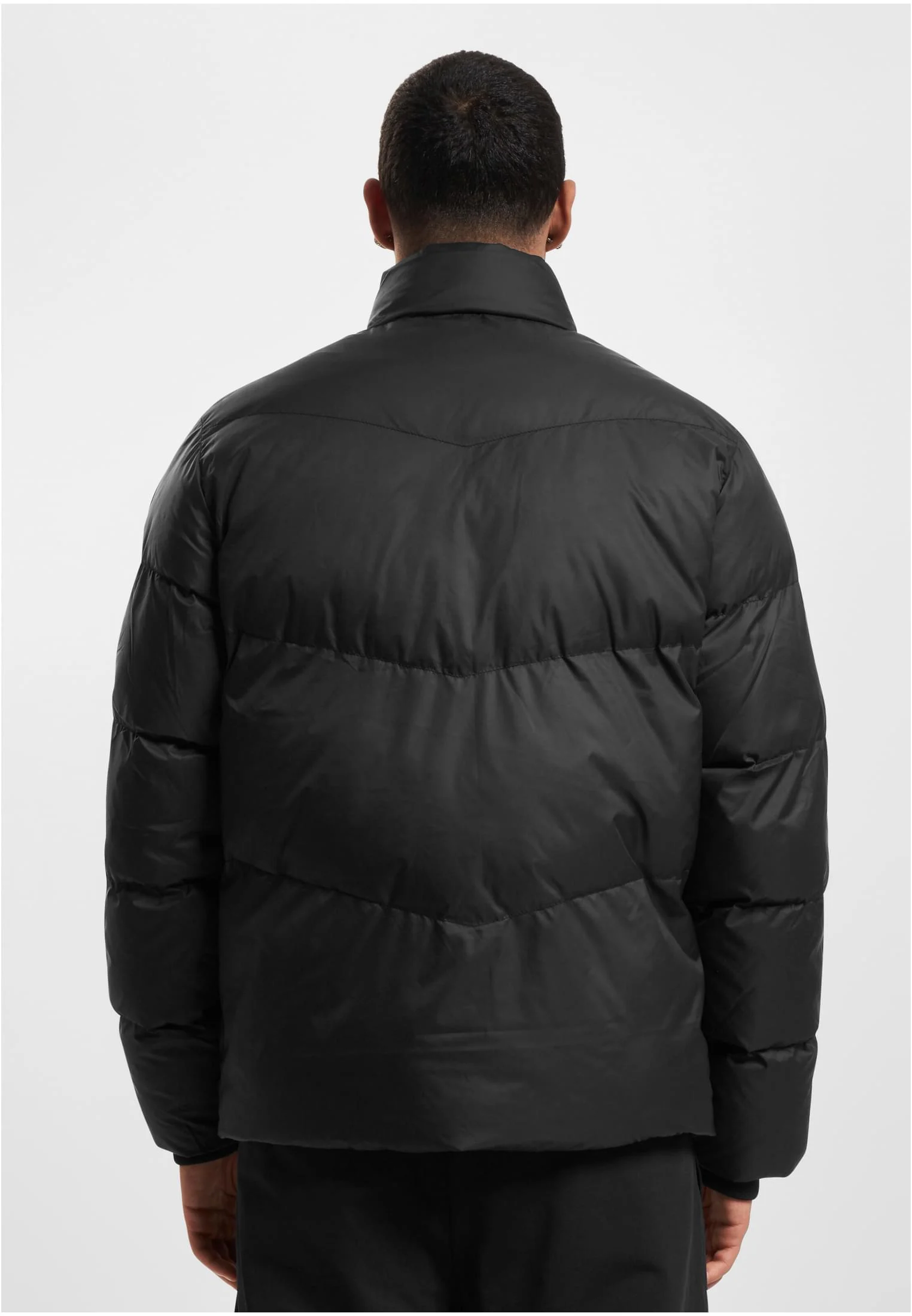 skwm-tb-DFJA073_Mw2-00007 Boxy Pufferjacket