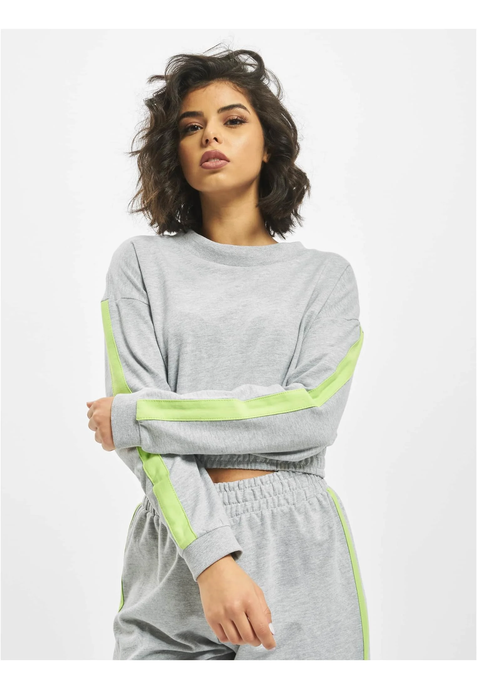 skwm-tb-DFLCN121_Mw1-00111_cd5e09c1-c84e-477e-91d1-33bde8a75a40 Chelsea Crewneck