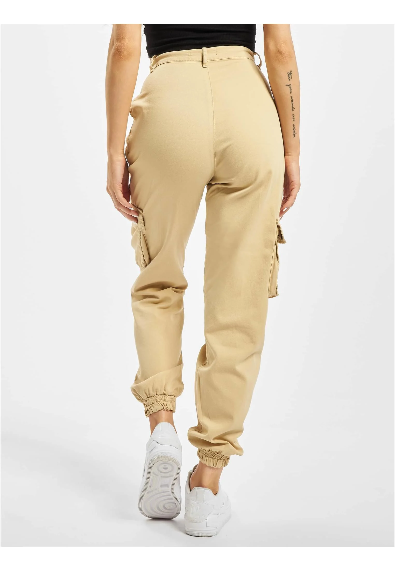 skwm-tb-DFLCP012_Mw2-00003_bf5a591e-33db-49d3-b651-4f4af9553c9a Ruby Cargopants