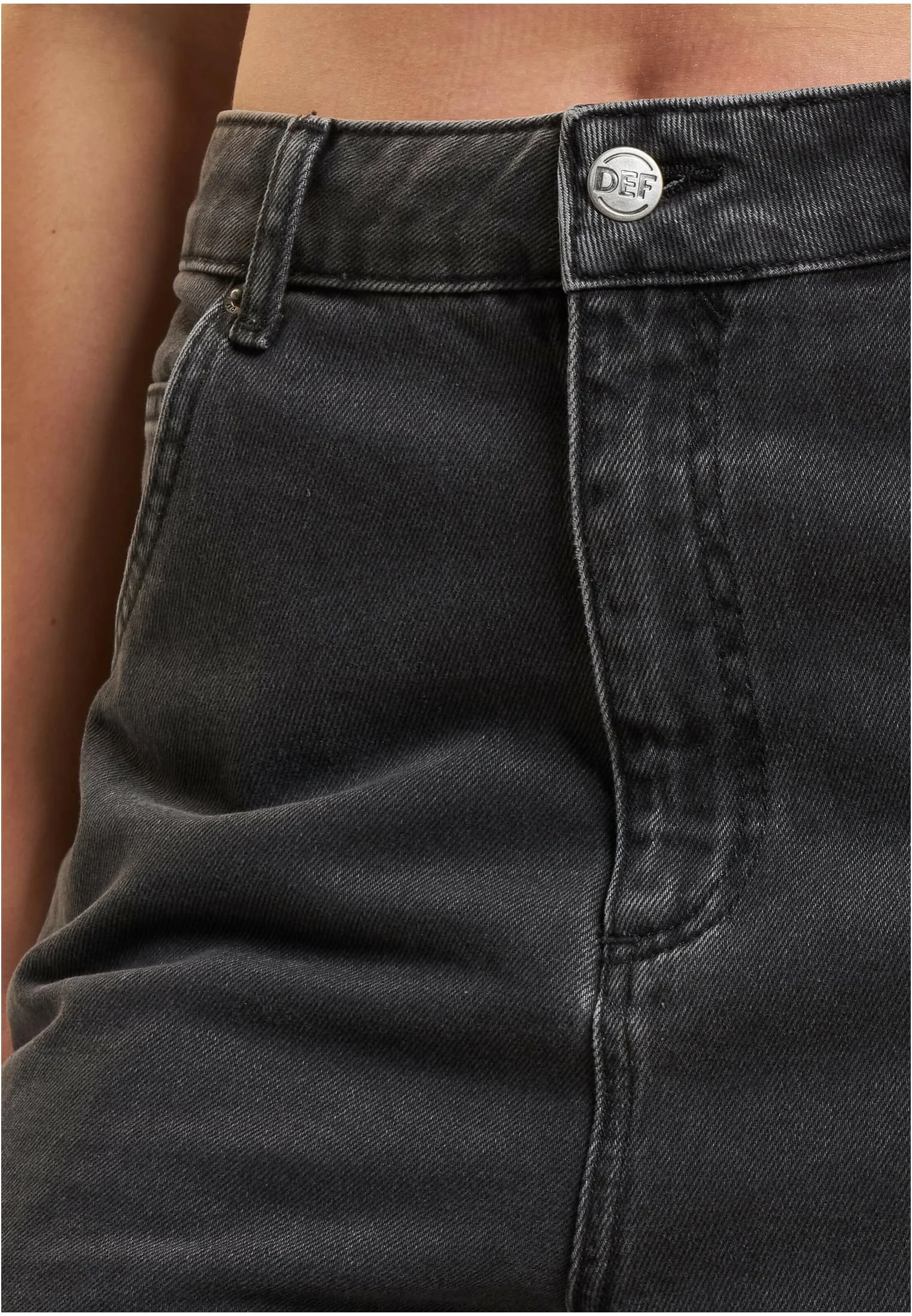 skwm-tb-DFLJS196_Mw17-19071 Straight Fit Jeans