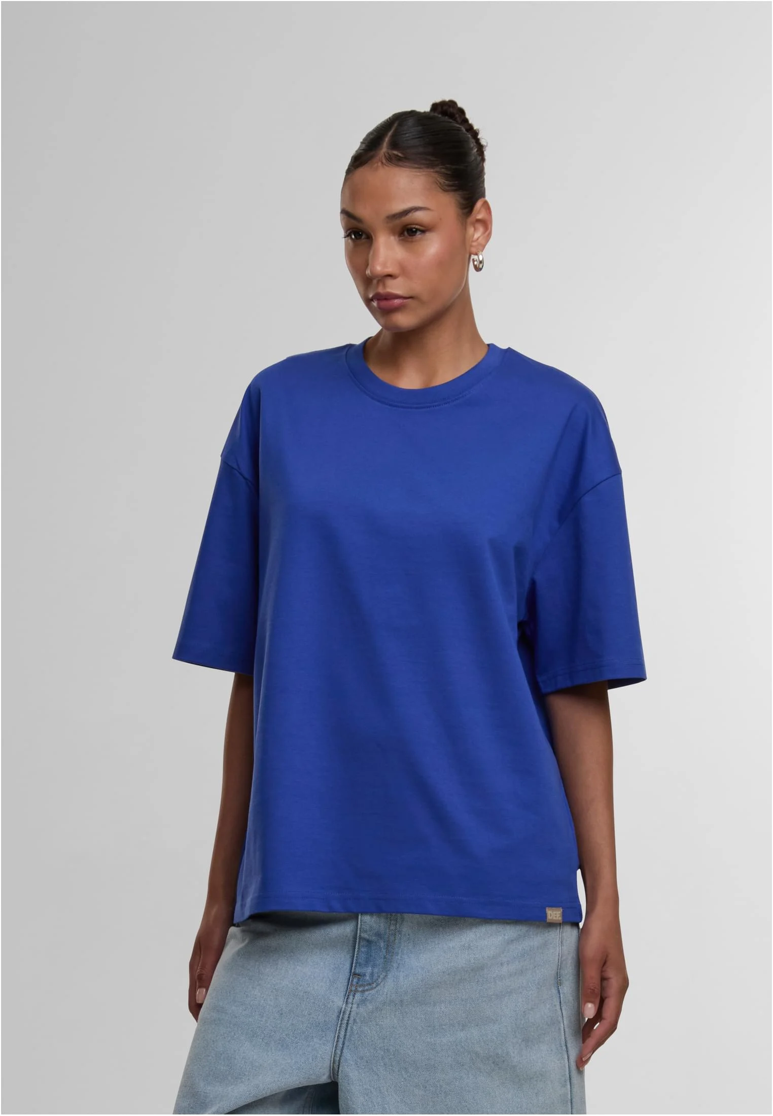 skwm-tb-DFLTS207_Mw1-01495_f6bf524e-b7cb-419e-89a1-b8bb27b26cf4 Essential T-Shirt