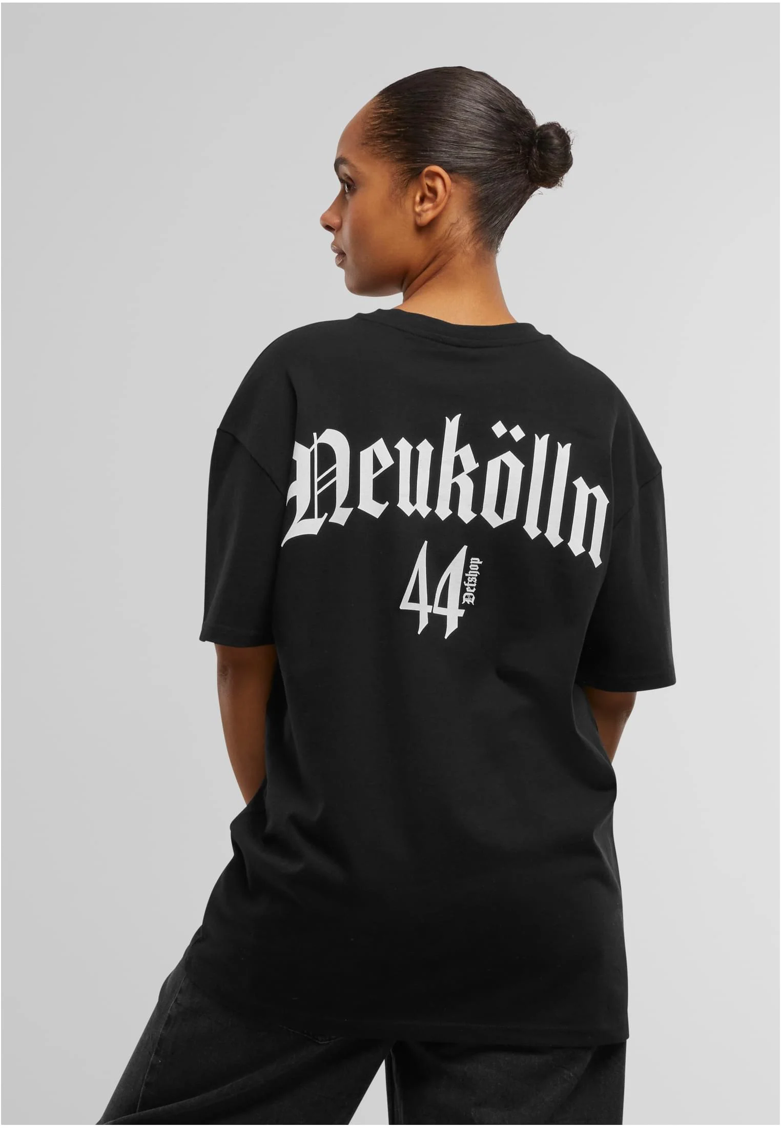 skwm-tb-DFMTS111T_Mw2-00007 MERCH Neuköln Tee