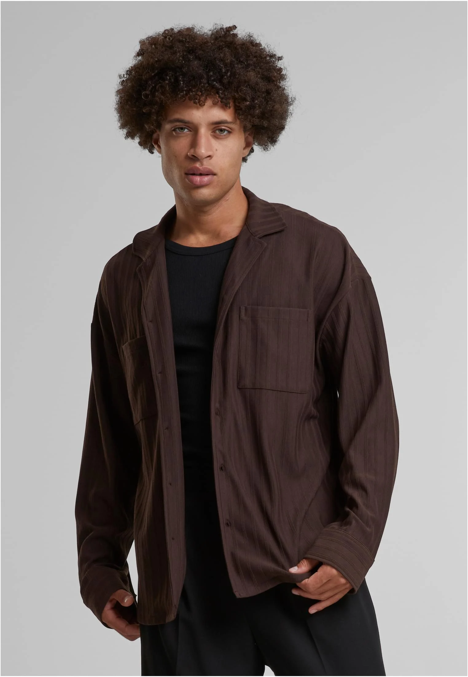 skwm-tb-DFST011_Mw1-04155_12da67a9-b7e3-4c33-aa65-a8429ab06d20 Cali Shirt