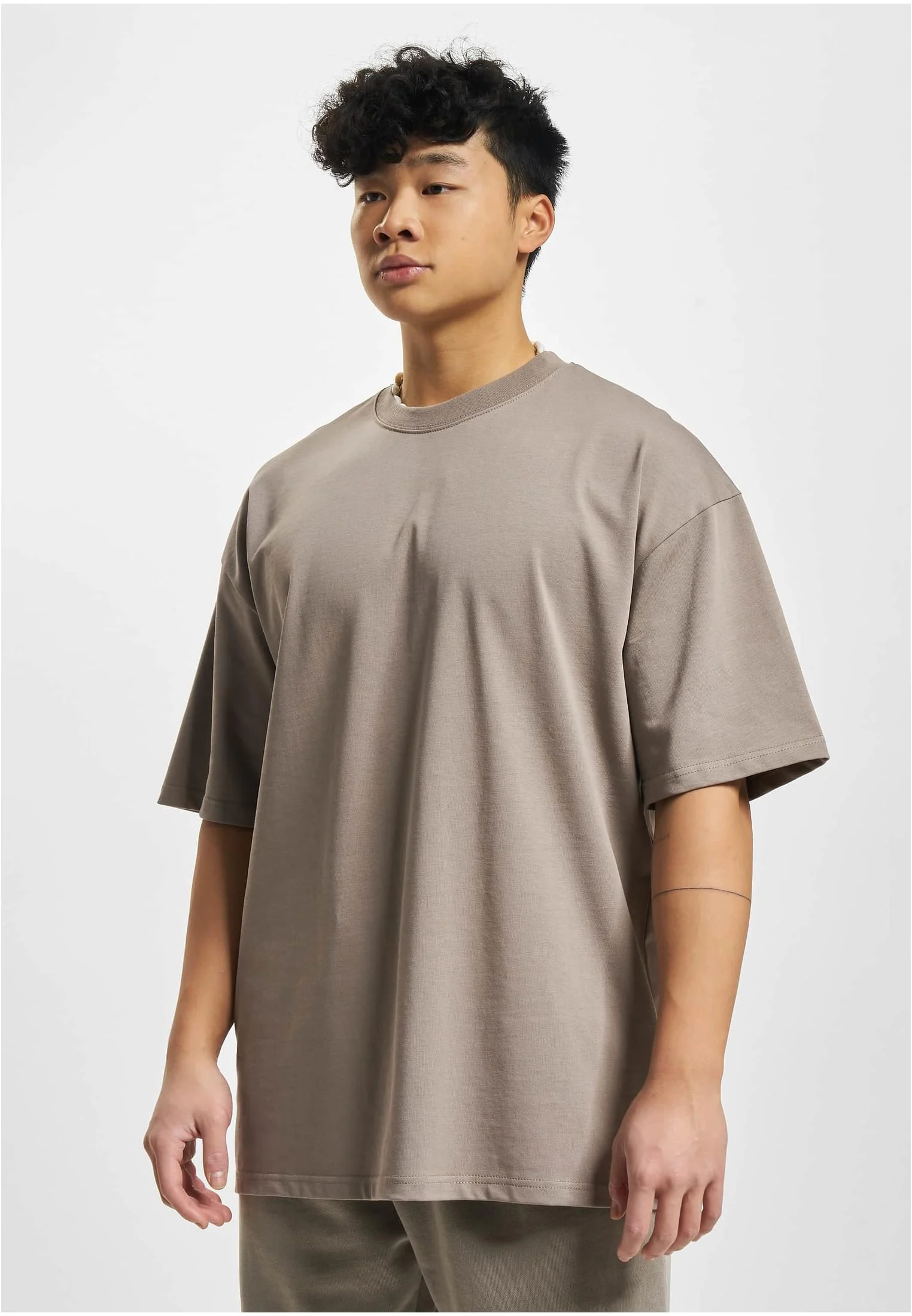 skwm-tb-DFTS229_Mw1-04494_ee648205-5d39-4aca-8e48-98fb9652d4c3 Tshirt Wavy