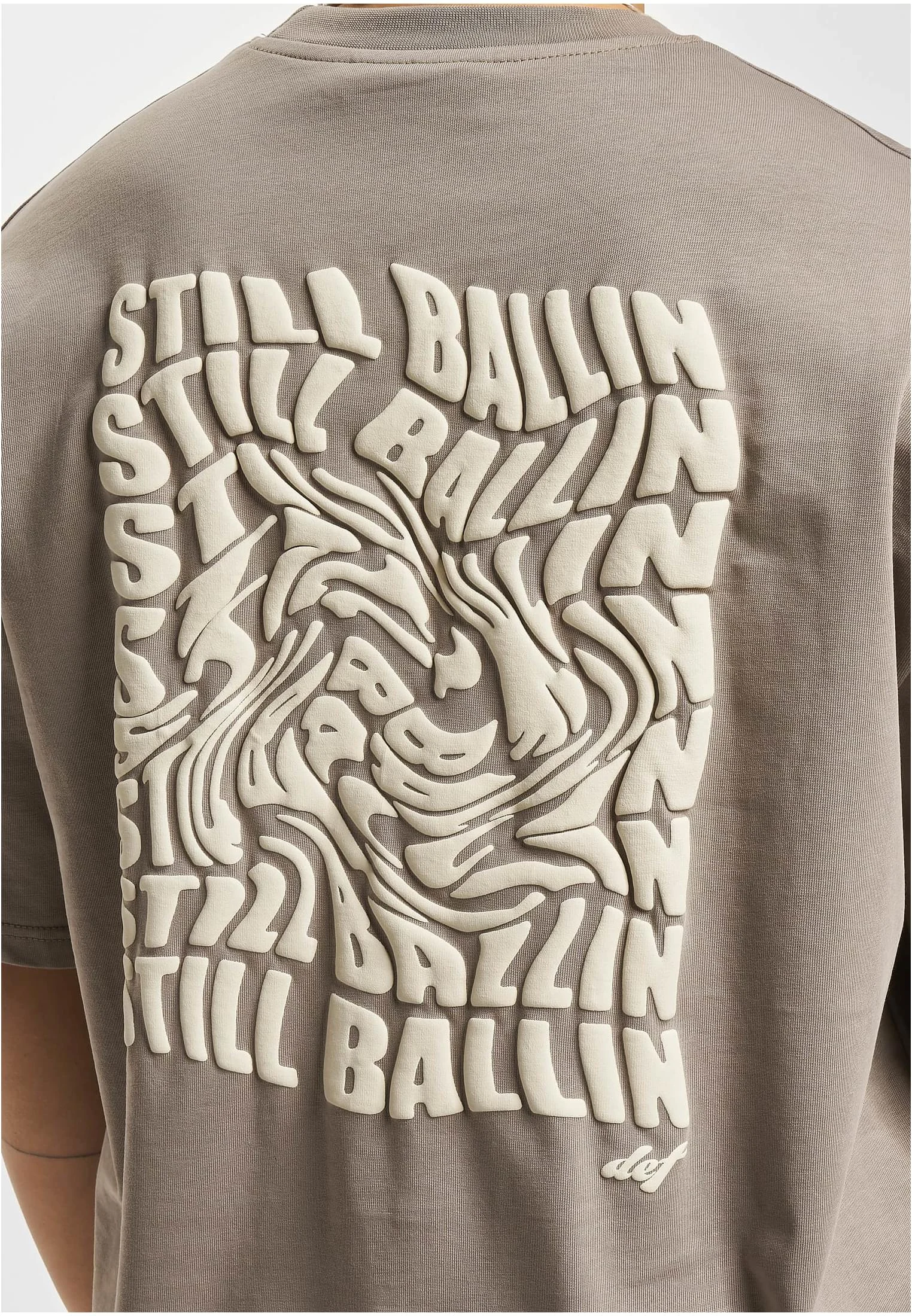 skwm-tb-DFTS229_Mw15-04494 Tshirt Wavy