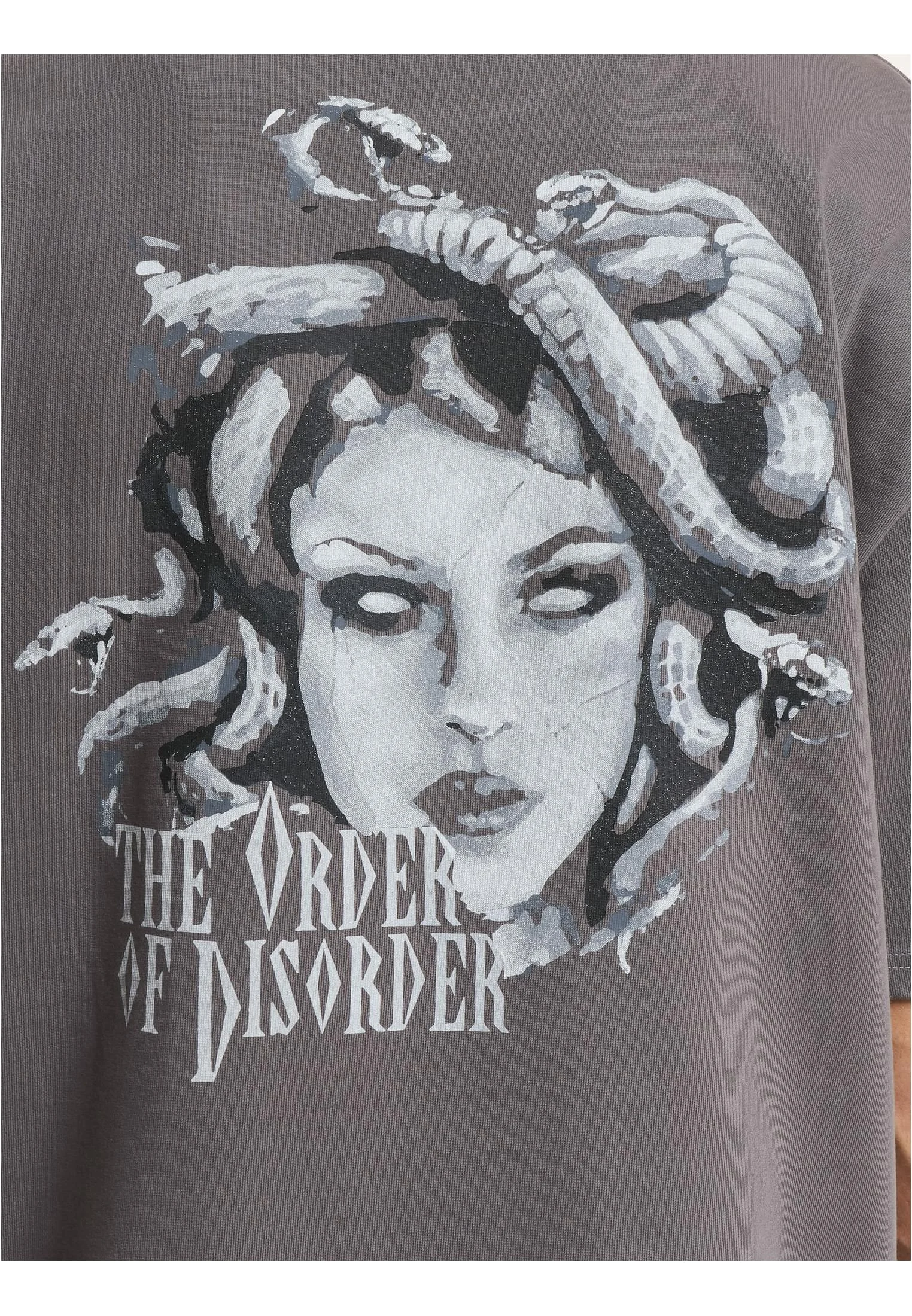 skwm-tb-DFTS246_Mw7-04493 Medusa T-Shirt
