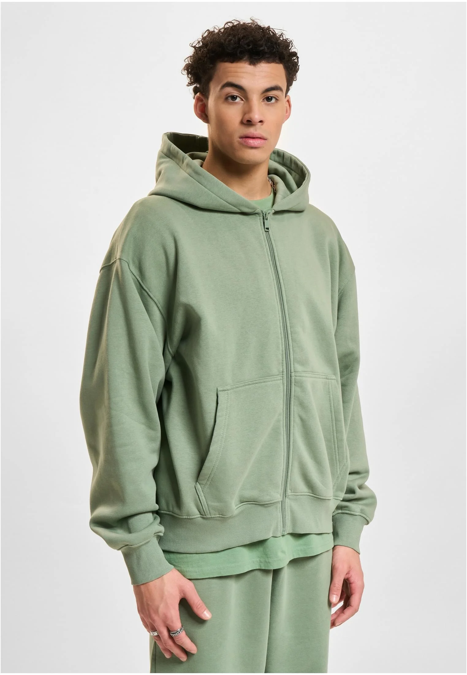 skwm-tb-DFZH042_Mw1-15529_84ea153e-df04-4b5e-8fe6-9c17c4415ffd Zip Hoody