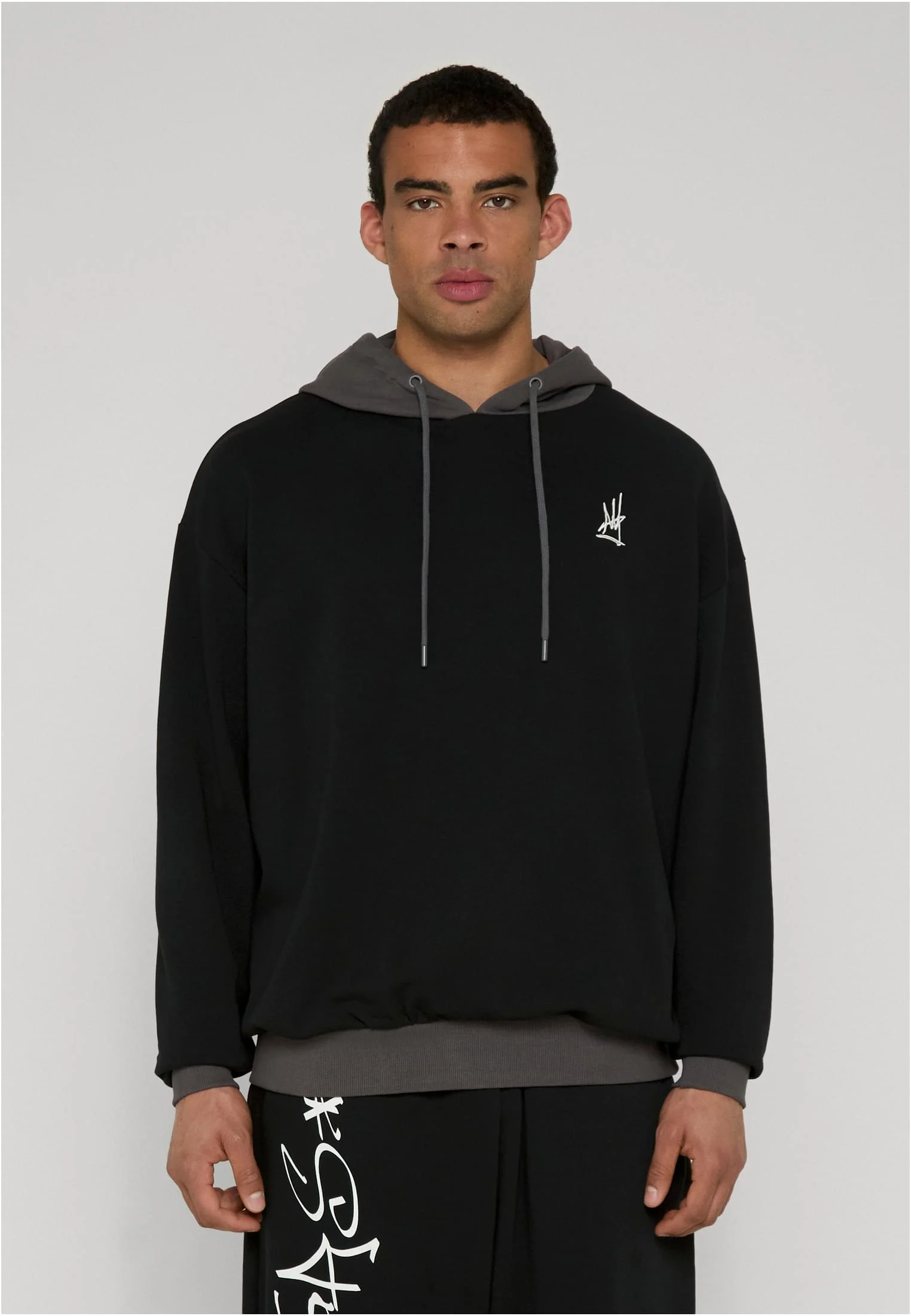 skwm-tb-DGHD517_Mw1-01198_636a25f8-9edf-4f33-a729-61b23fa475c9 Blend Hoodies