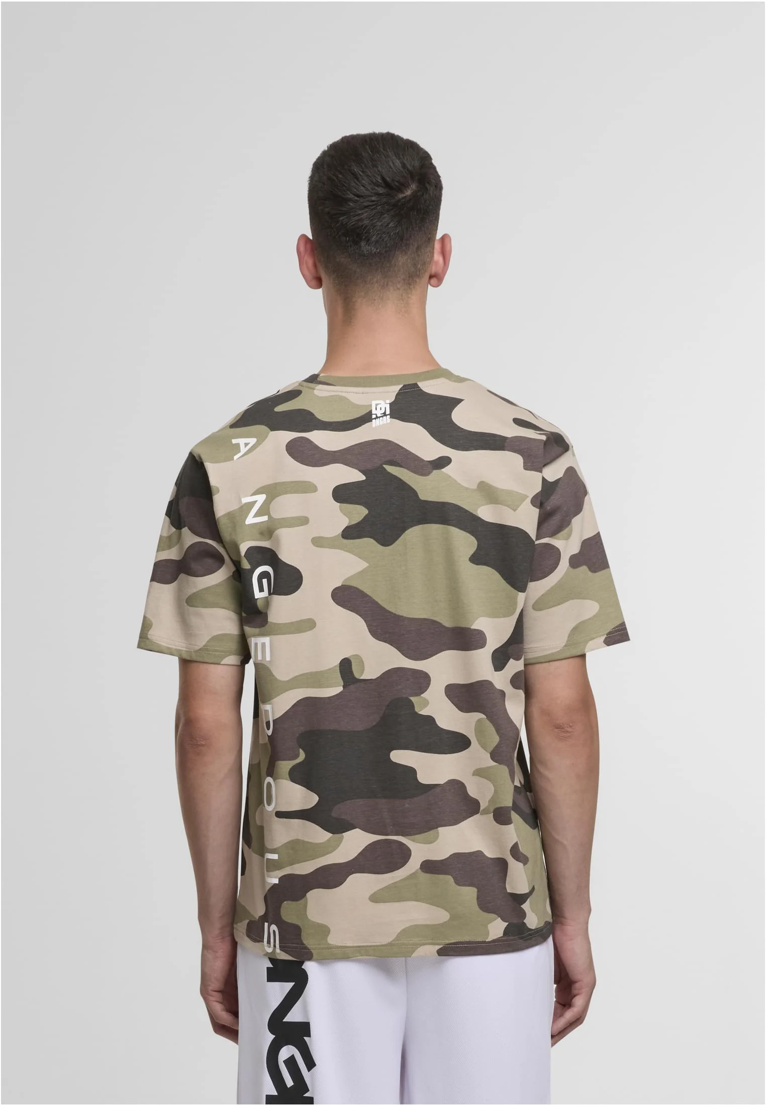 skwm-tb-DGTS3022_Mw2-21209_3f31d418-38ff-4319-a423-4bbbd3f6ec8d Classic T-Shirt