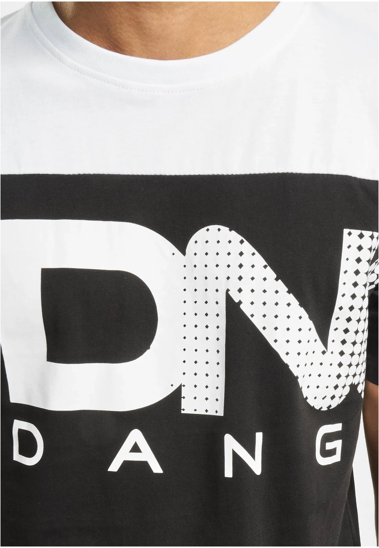 skwm-tb-DGTS774_Mw15-10274 Gino T-Shirt