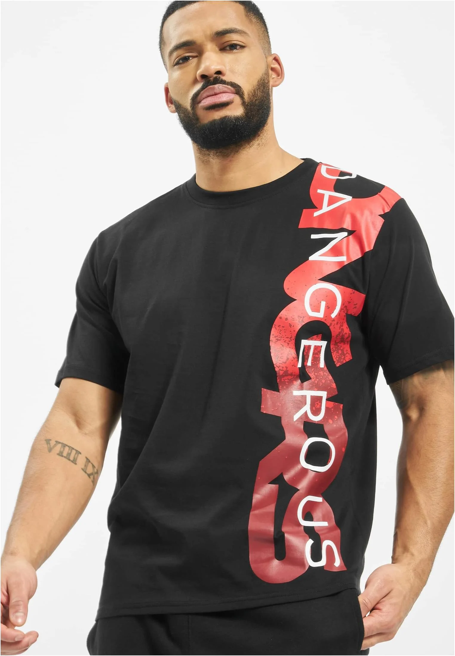 skwm-tb-DGTS787_Mw17-02374 Hyena T-Shirt
