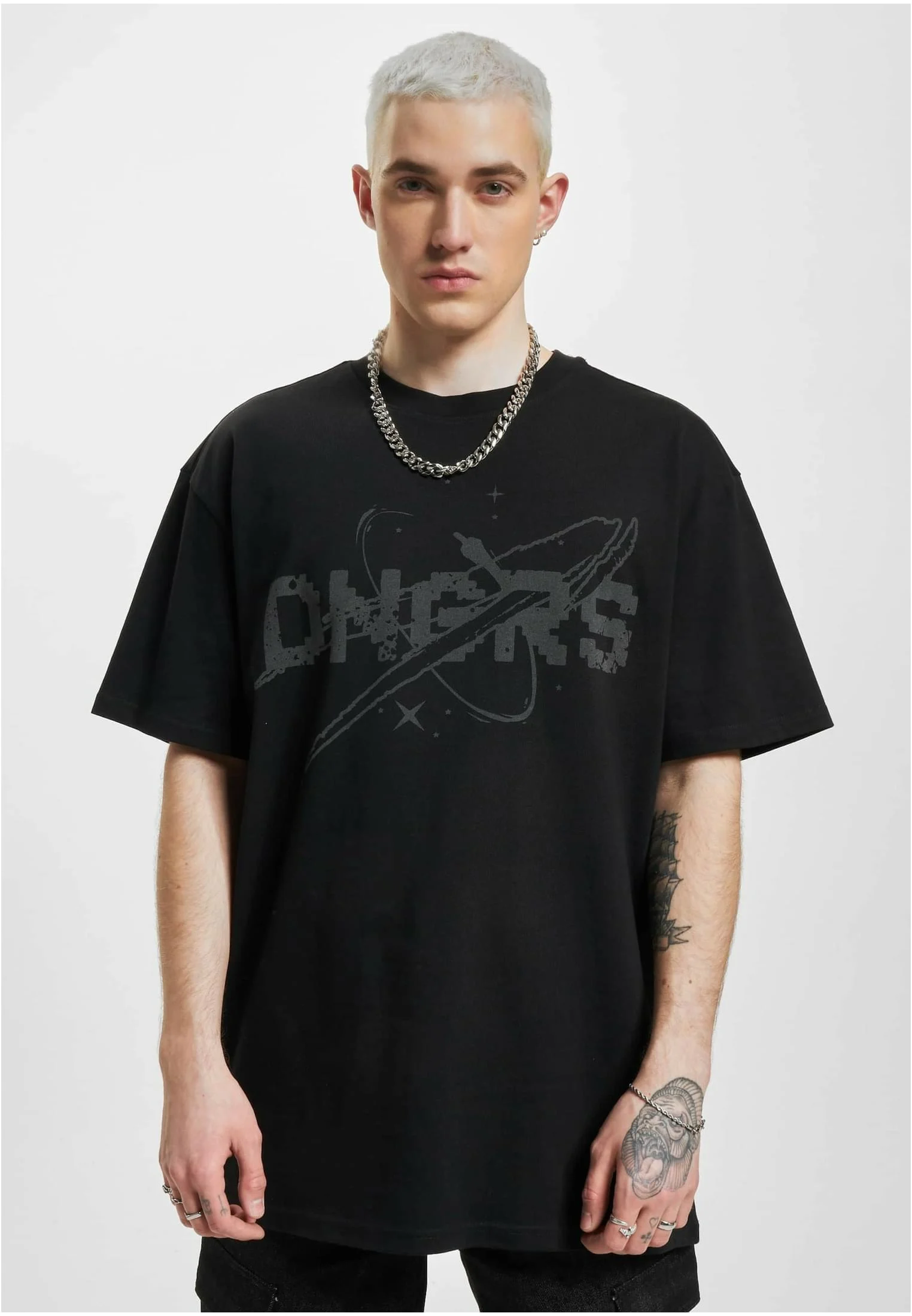 skwm-tb-DGTS856T_Mw1-00007_f39e3eaf-c7a6-4305-974e-48cf177ae233 Invador T-Shirt