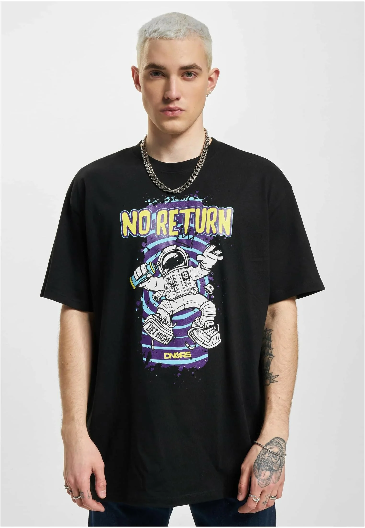 skwm-tb-DGTS857T_Mw1-00007_9d1ca872-6d29-42e3-9e1d-ac2bb16fc107 NoReturn Tshirt