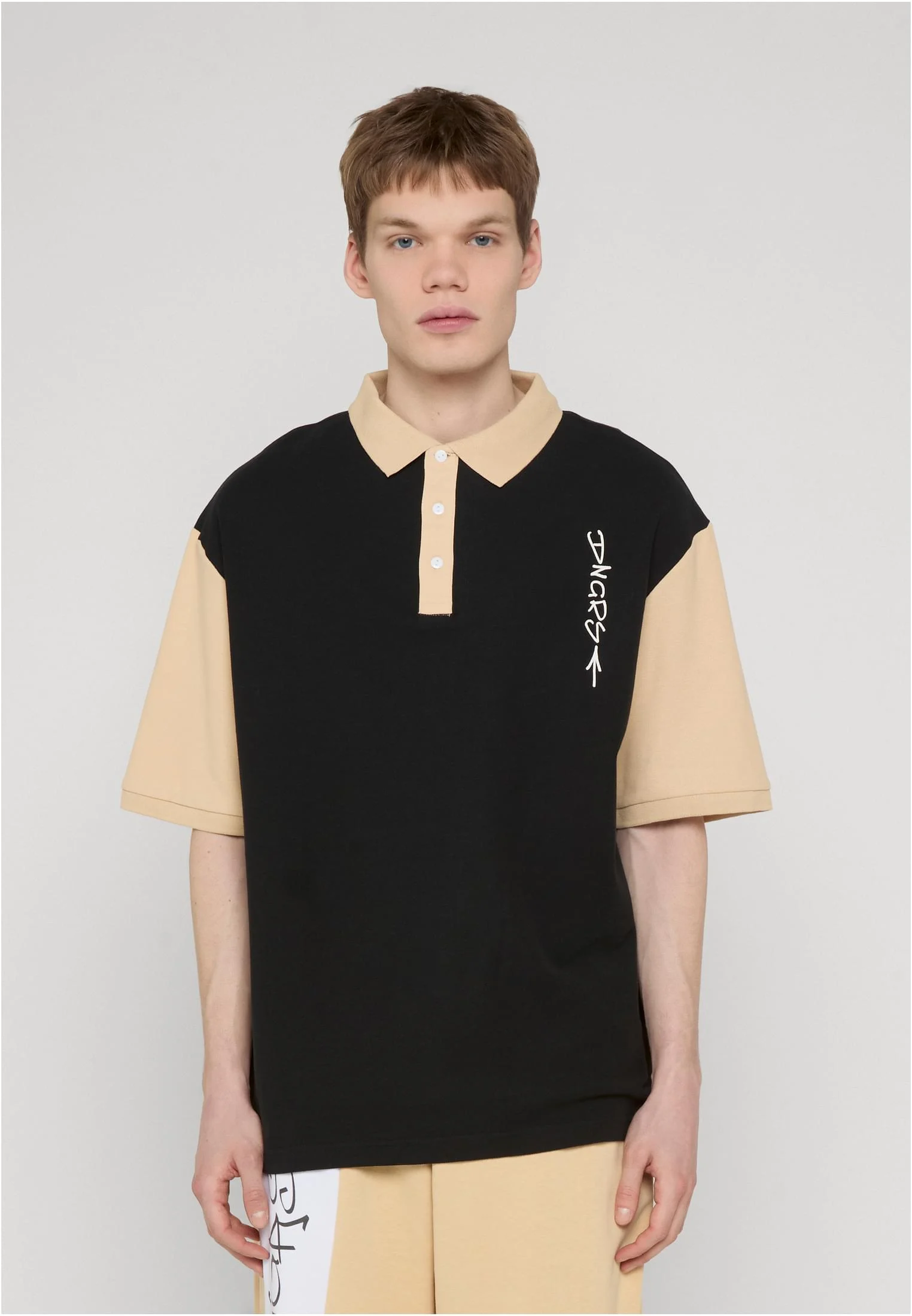 skwm-tb-DGTS913_Mw1-03966_cf91046e-95f8-43d3-bb9a-b6118aac7ec7 Balance T-Shirts