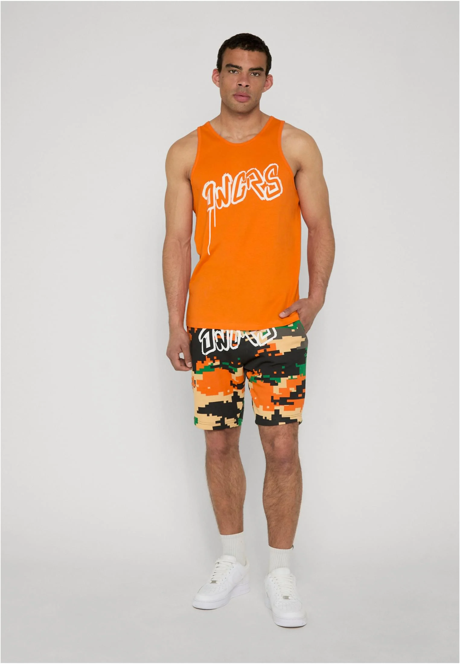 skwm-tb-DGTT223_Mw12-00180_d1a49430-2fa9-4c91-a7c3-aef74d46046f Vibrancy Tank Tops