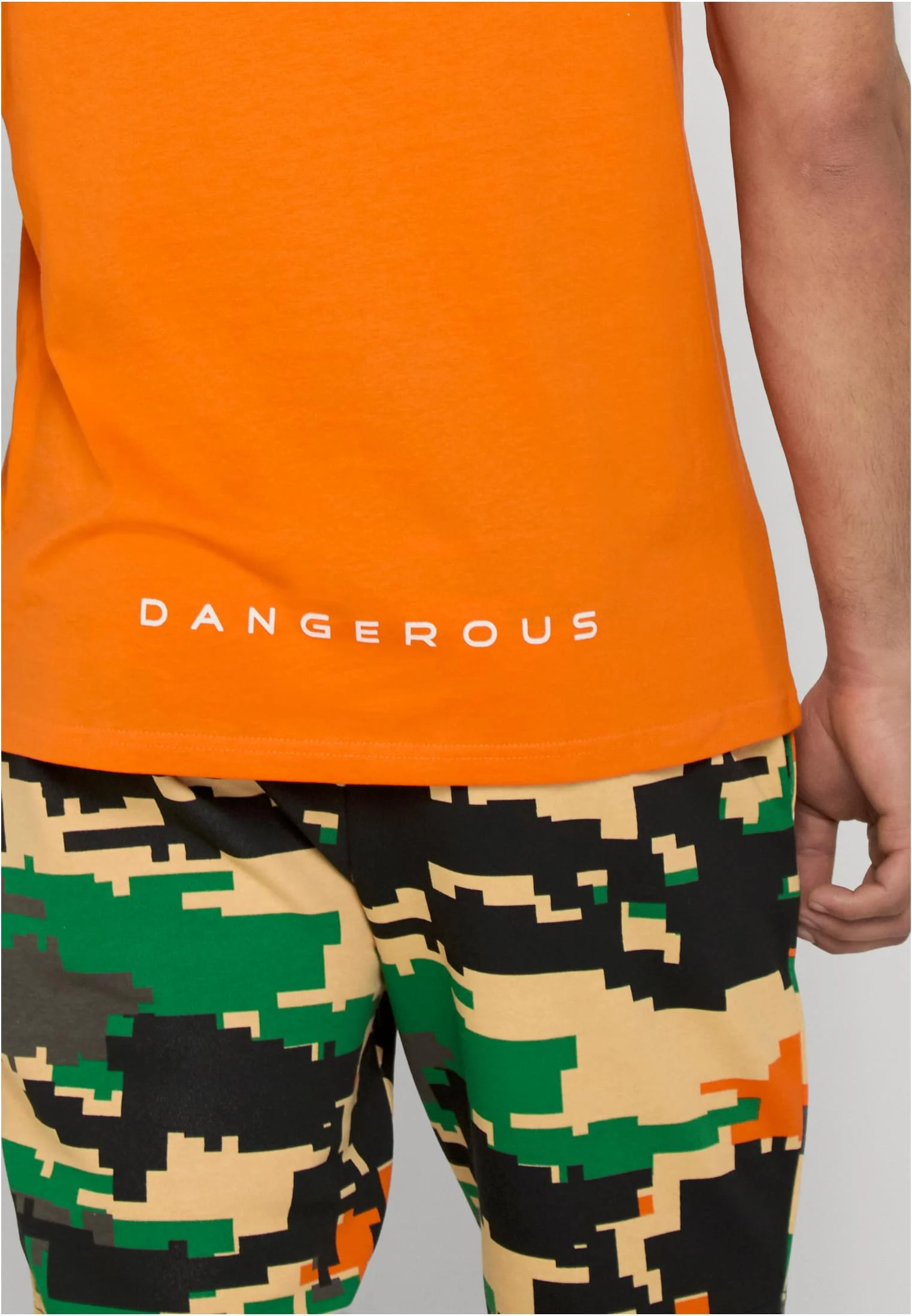 skwm-tb-DGTT223_Mw18-00180 Vibrancy Tank Tops