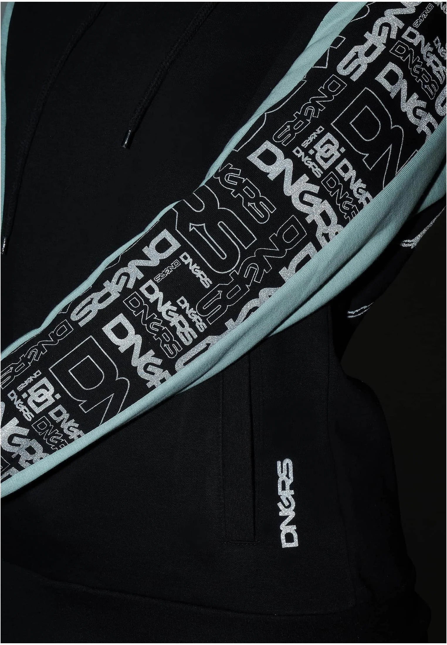 skwm-tb-DLHD128_Mw15-01198 Invader Hoody