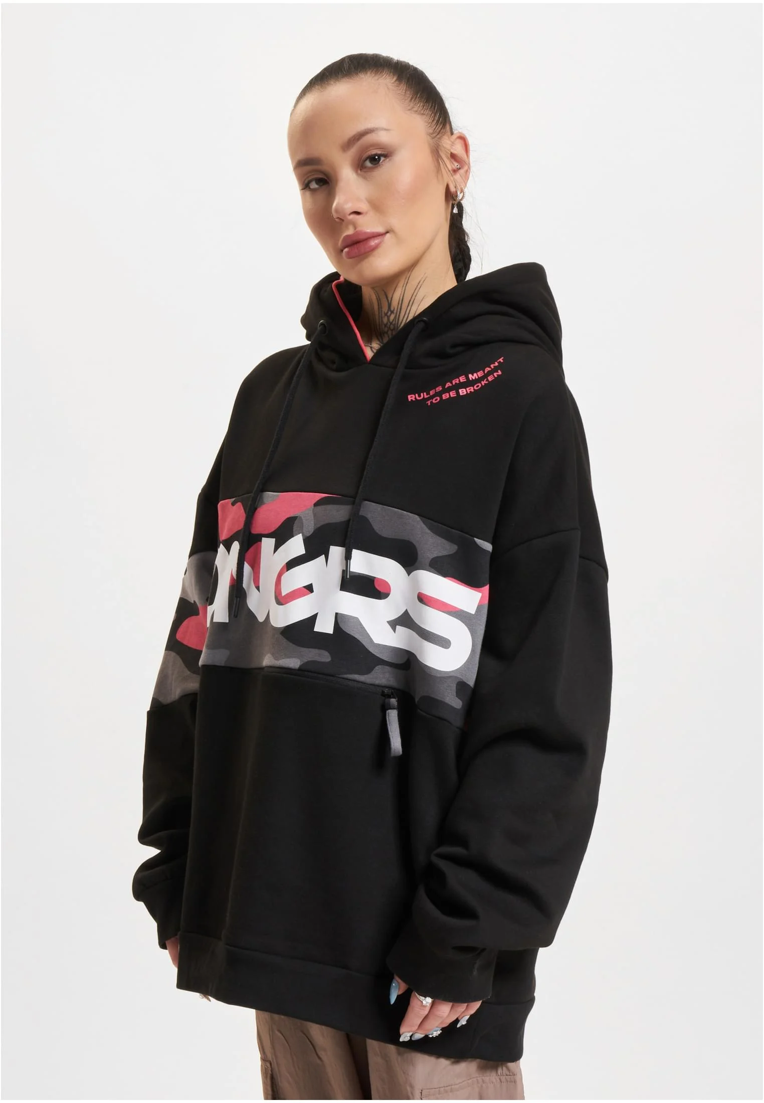 skwm-tb-DLHD131_Mw1-15587_4b3956f0-4b60-4c90-94b3-66a4caee9640 Oversized Hoody Trust