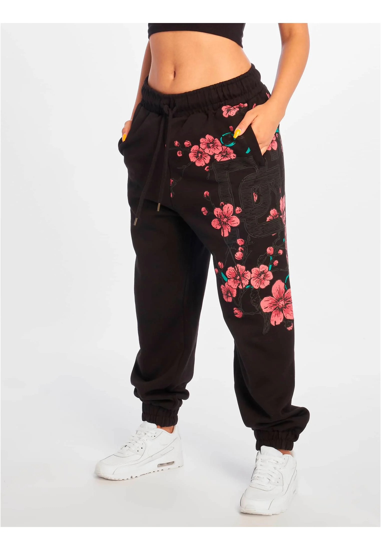 skwm-tb-DLSP124_Mw6-00007 DNGRS Choice Sweat Pants