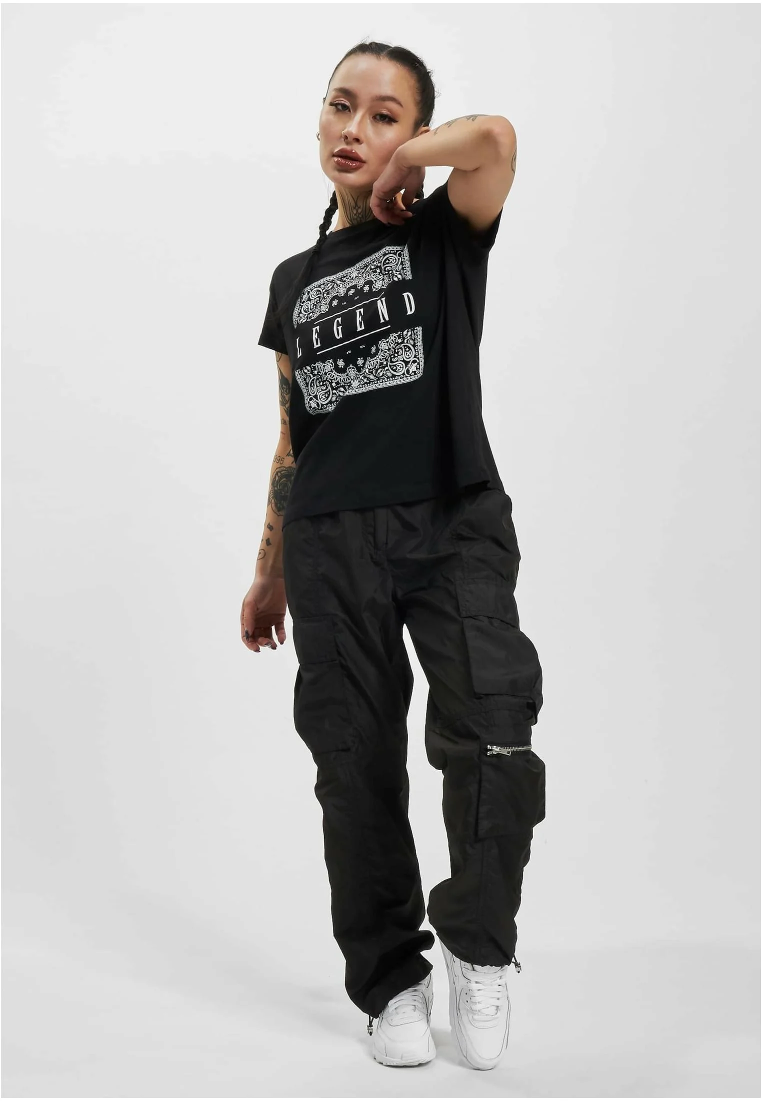 skwm-tb-DLTS112T_Mw12-00007 Legend Tshirt