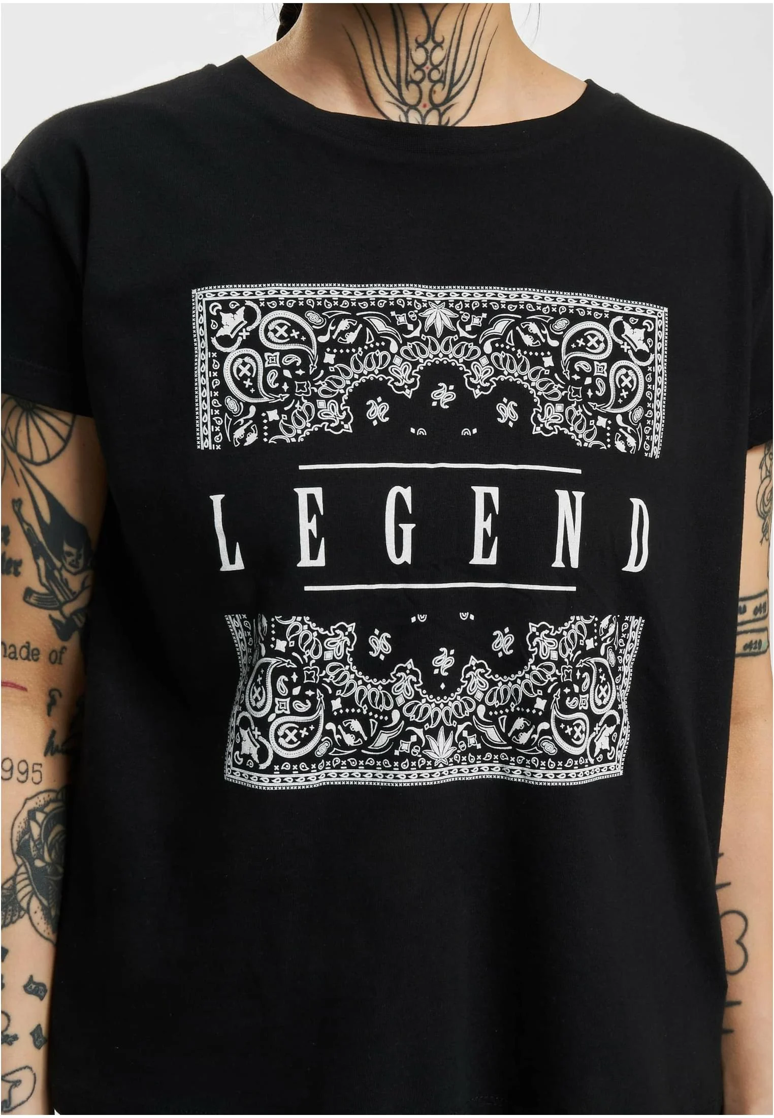 skwm-tb-DLTS112T_Mw15-00007 Legend Tshirt