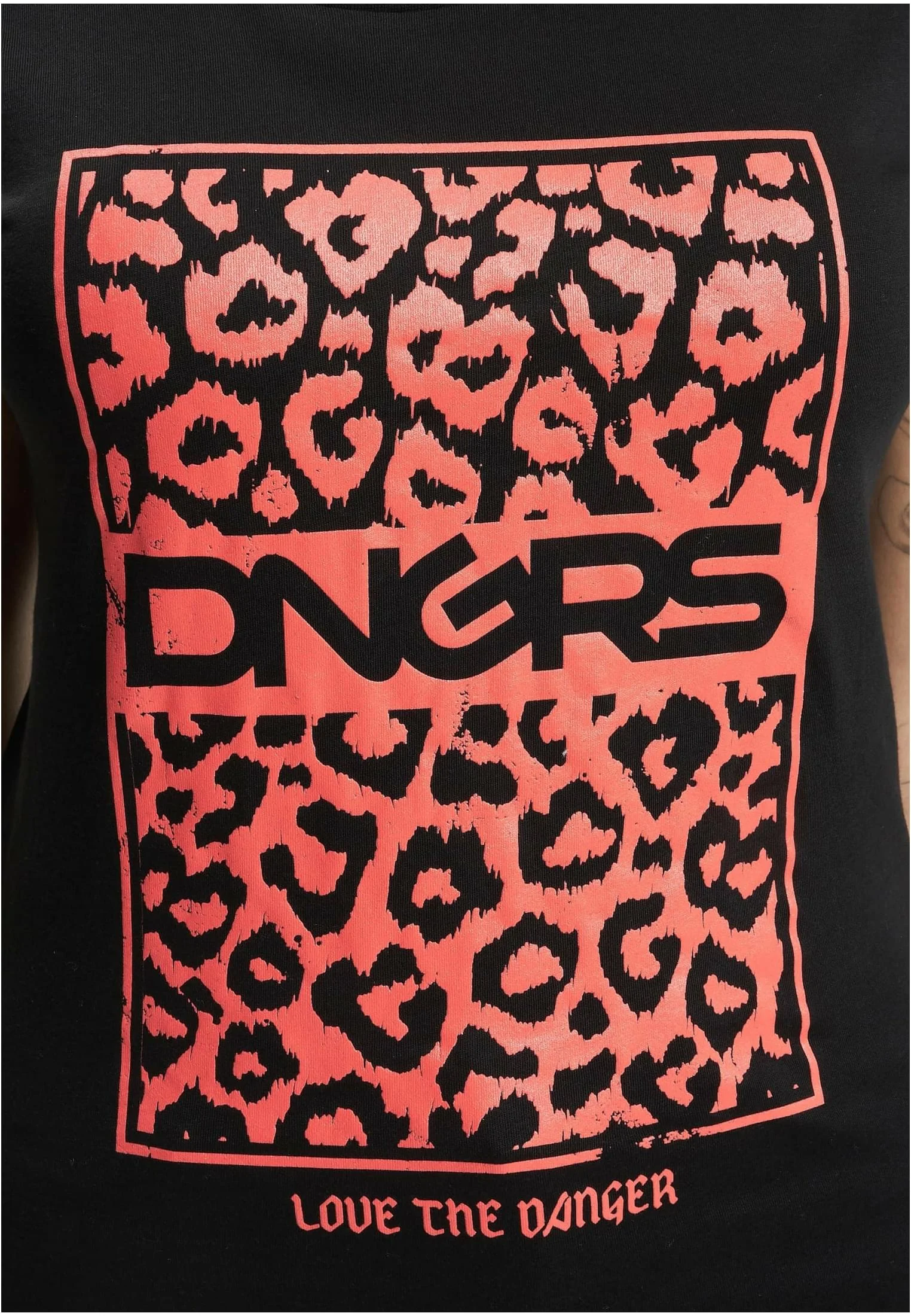 skwm-tb-DLTS135T_Mw15-00007 Tshirt Pardus