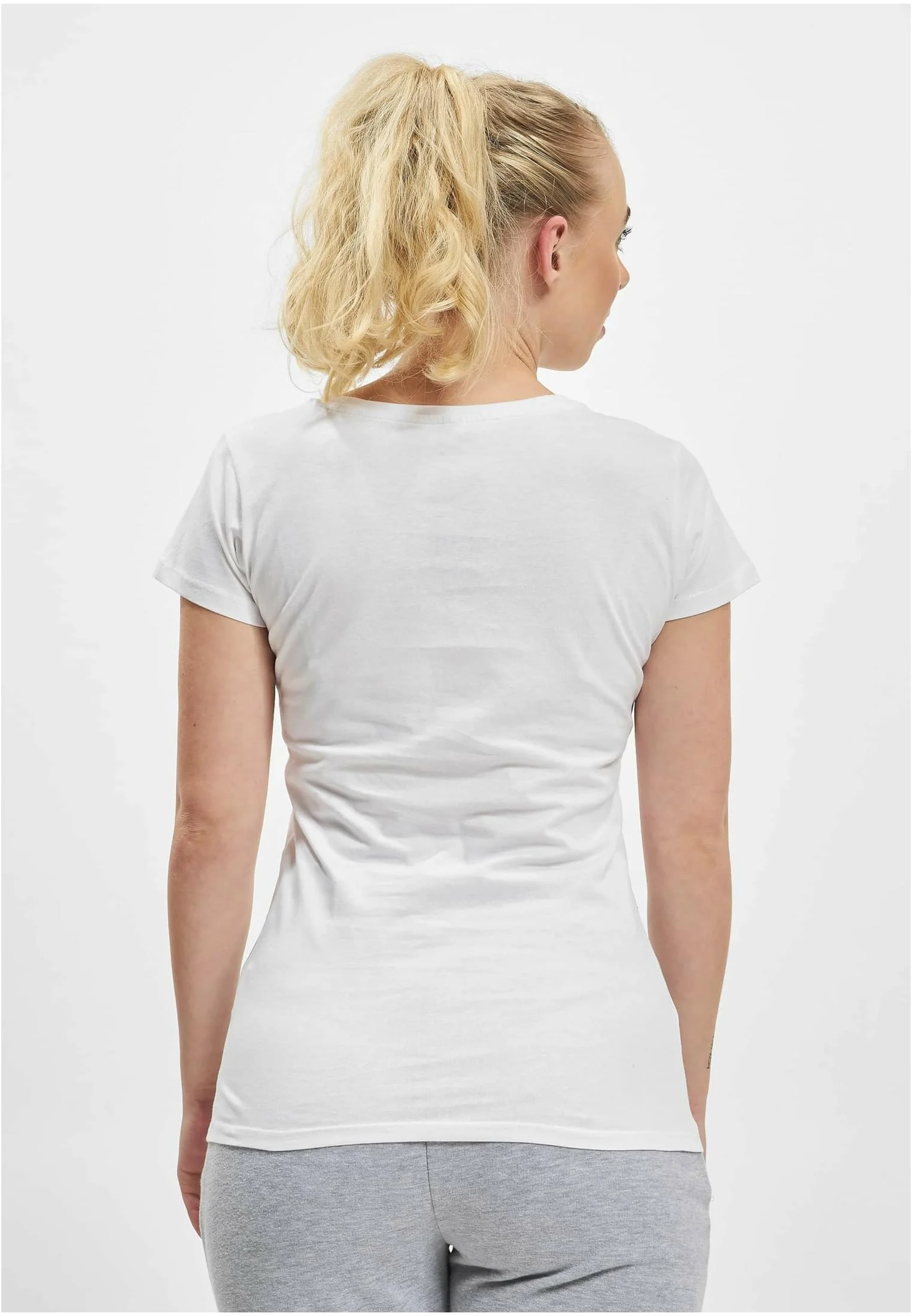 skwm-tb-DLTS136T_Mw2-00220 Tackle T-shirt