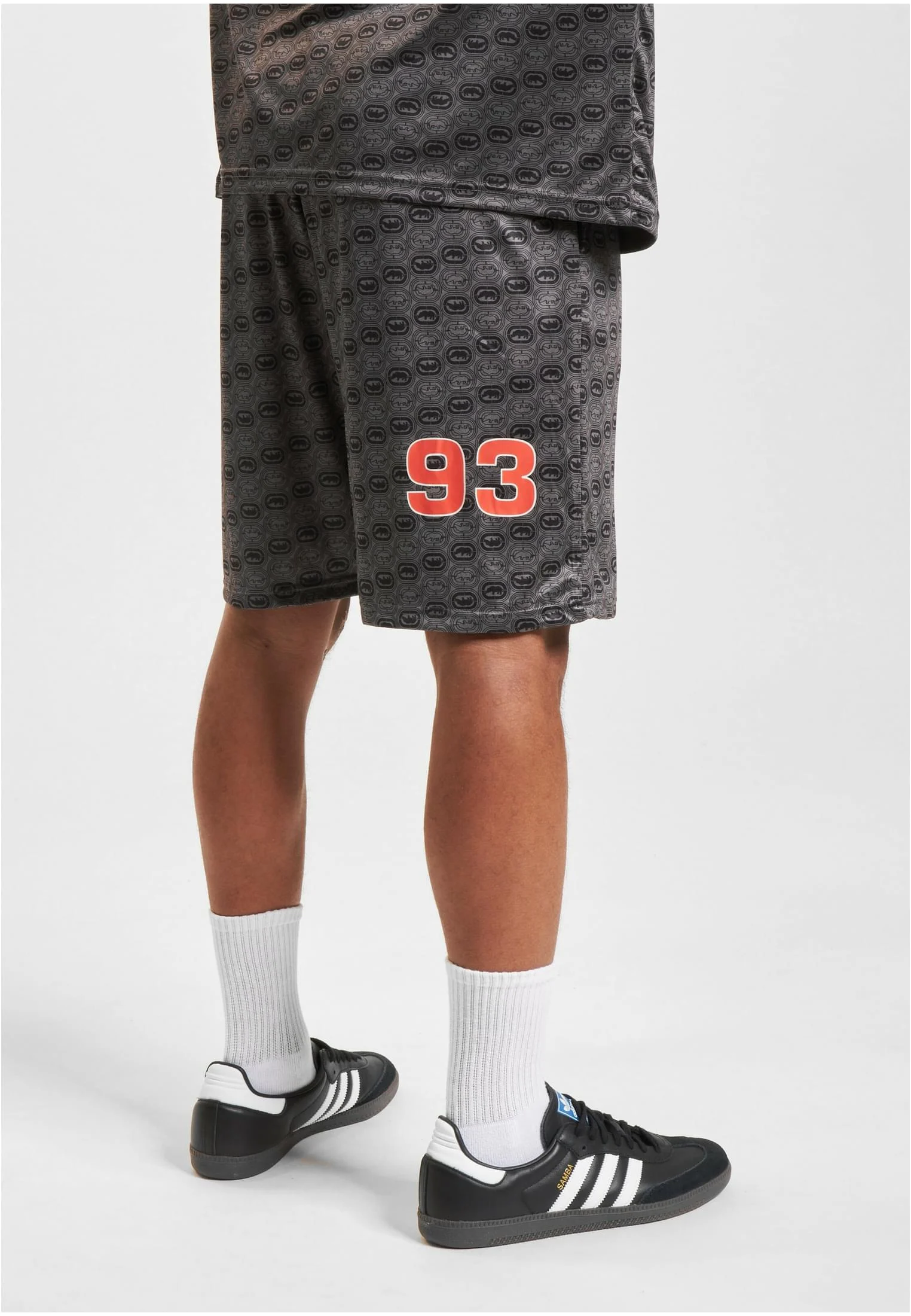 skwm-tb-ECKOSH1040_Mw2-01198_e7878691-b46b-48a0-af6d-6c8268e39174 Ecko Unltd. Logo Mania Shorts