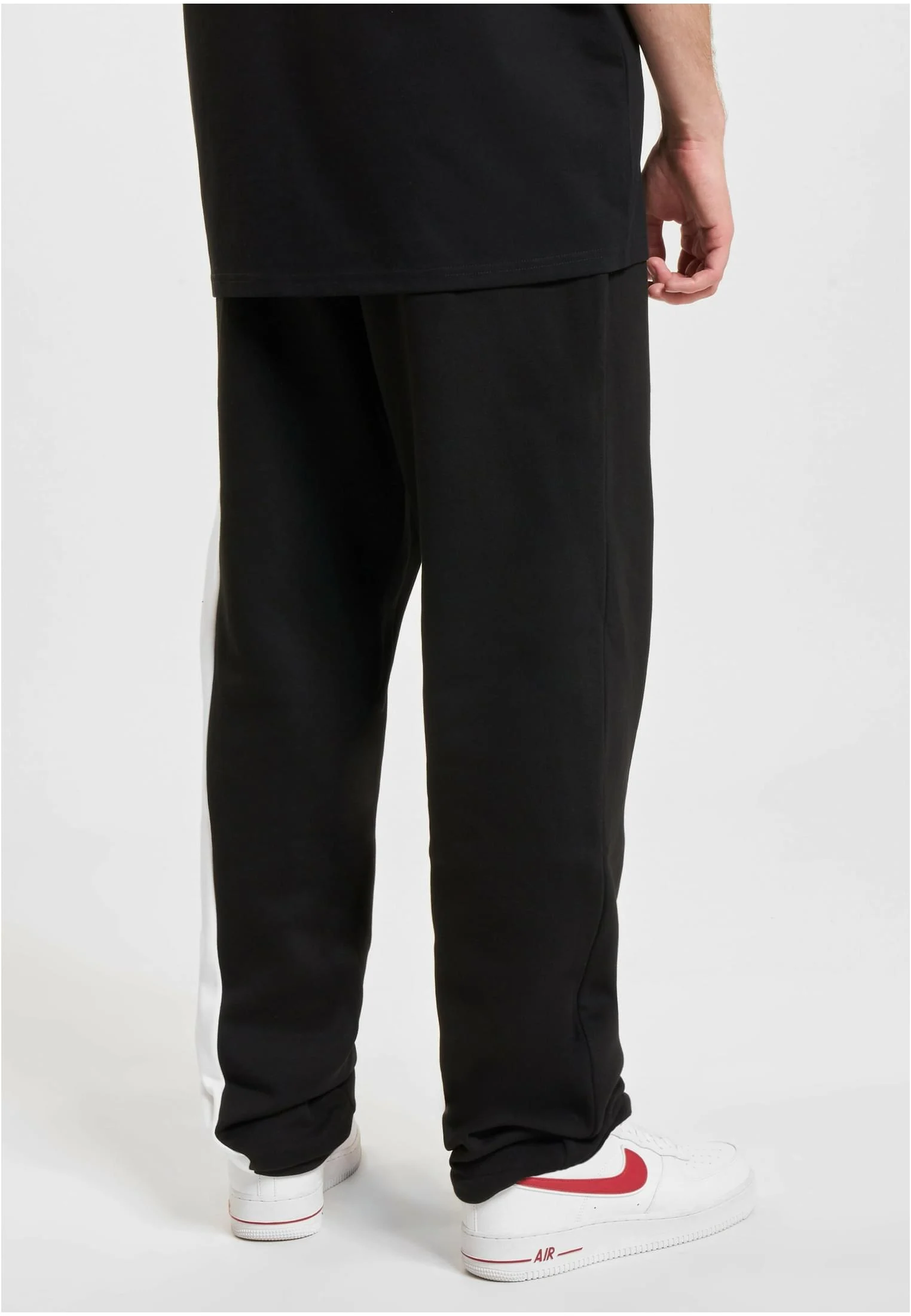 skwm-tb-ECKOSP1069_Mw2-00826 Ecko Unltd. Split Sweatpants