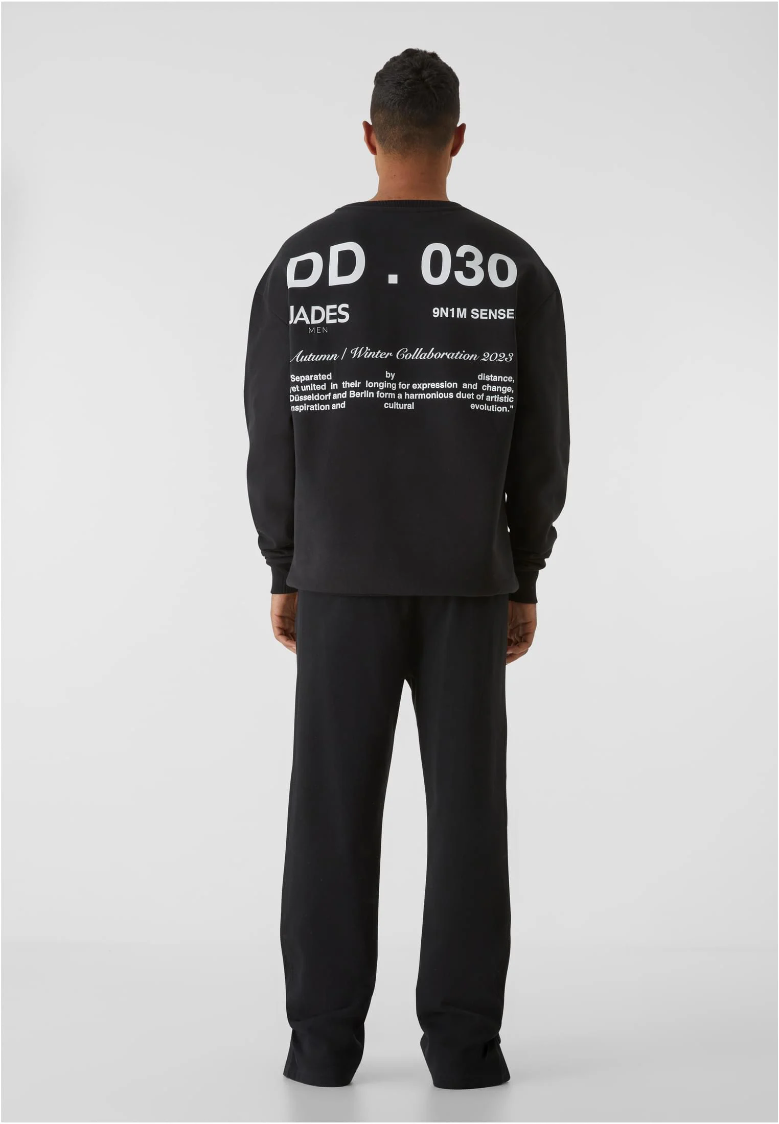skwm-tb-JADES03_Mw16-00007 JADES Sweatshirt