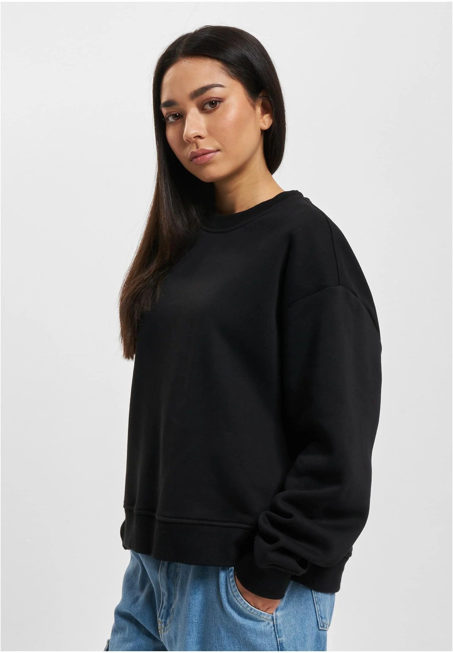 skwm-tb-JLCN491T_Mw1-00007_6d7fcf5b-9a05-48ae-bd55-67a653608ce8 Motel Crewneck