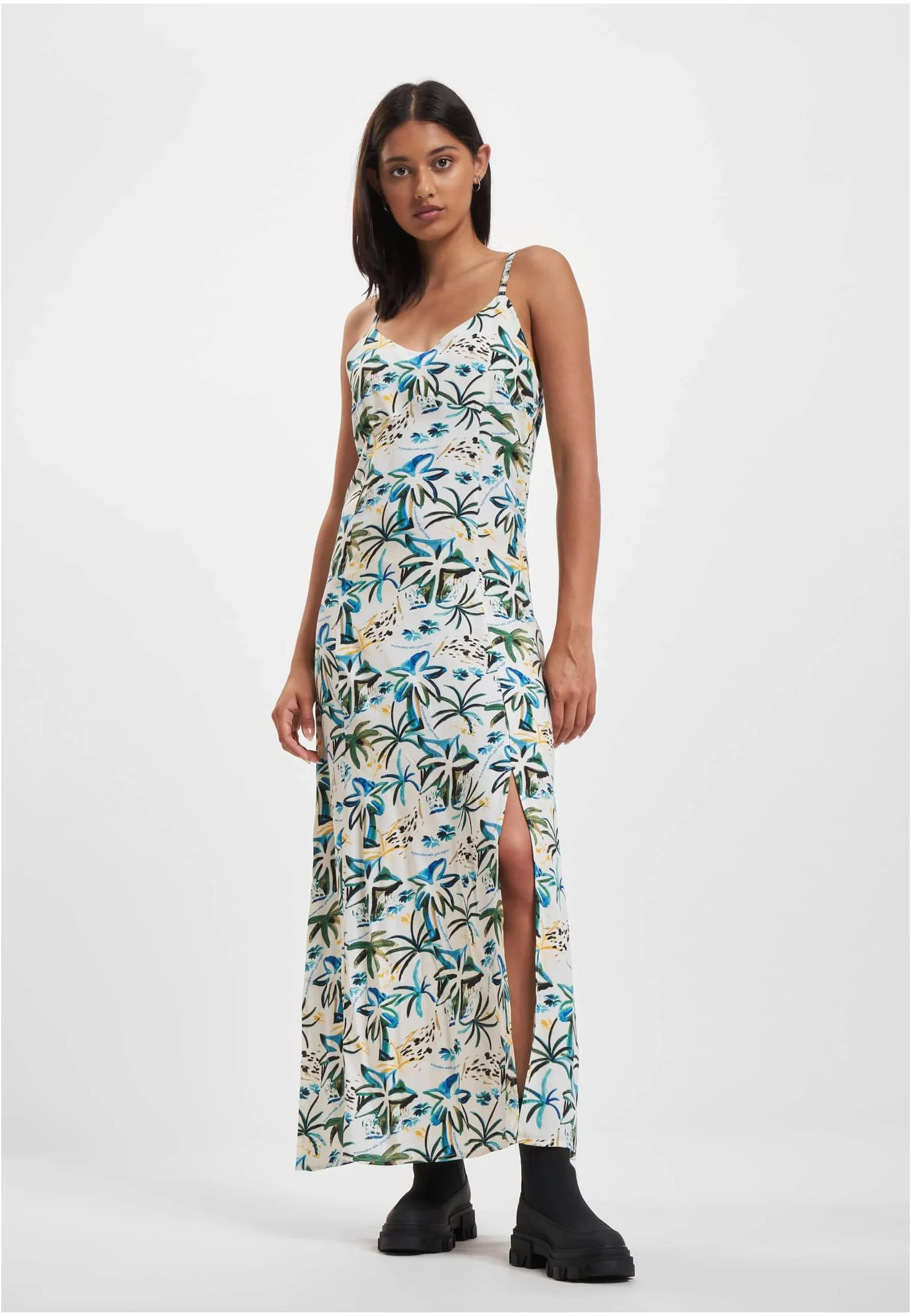 skwm-tb-JLDR258_Mw1-10102_c8165e70-0092-4ad1-bbc3-3f0641e2f65e Dress Waikiki