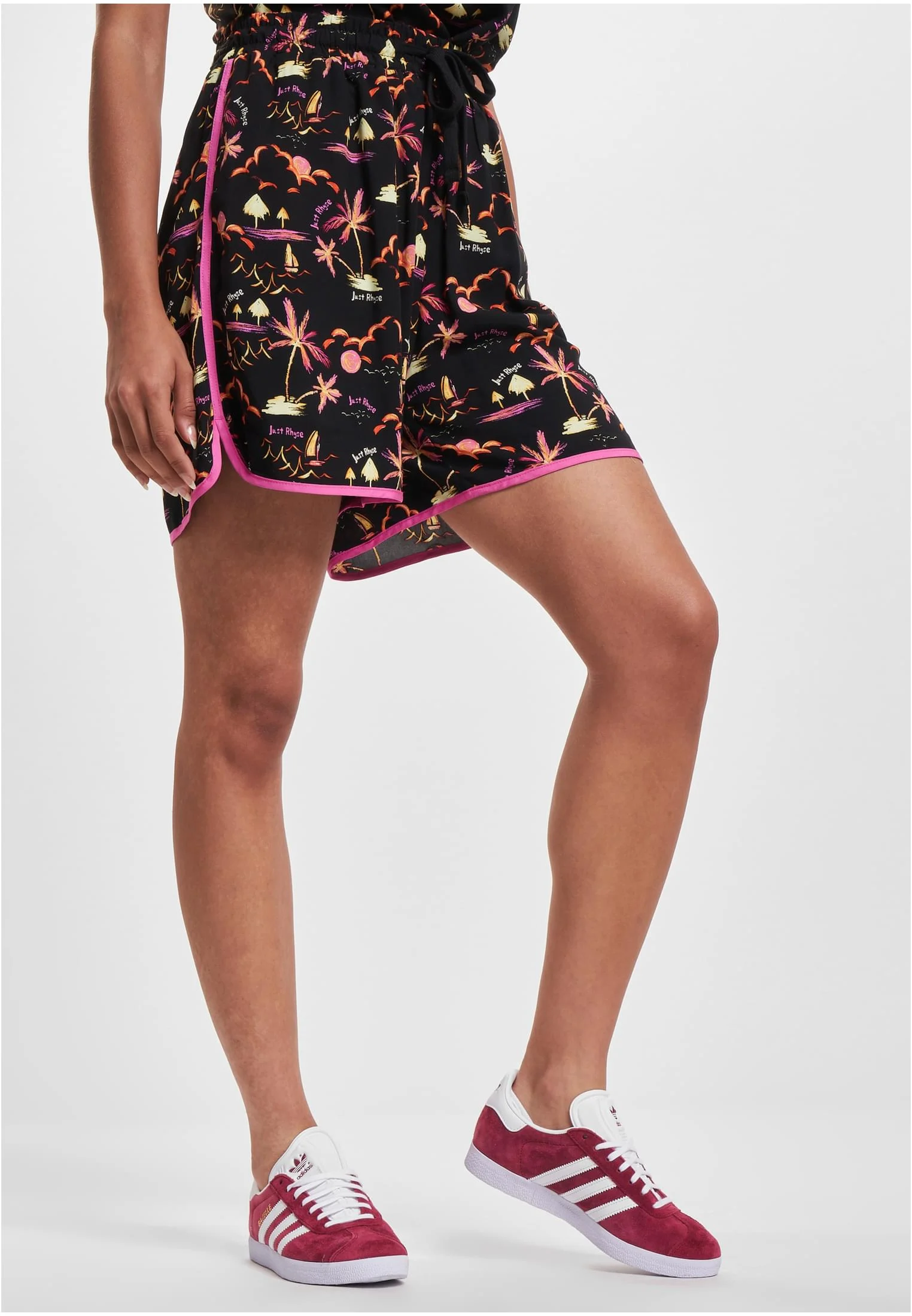 skwm-tb-JLSH213_Mw1-10104_d3edda7d-6c0c-4e1a-ada0-a44de72559e3 Shorts Waikiki