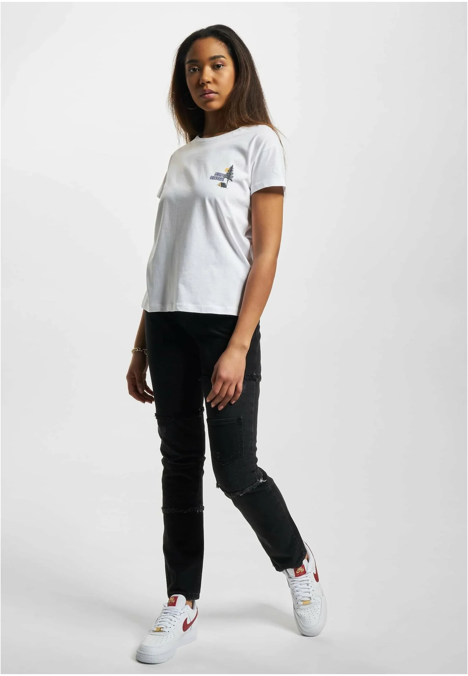 skwm-tb-JLTS259M_Mw12-00220 JLTS259M IntoTheWoods T-Shirt