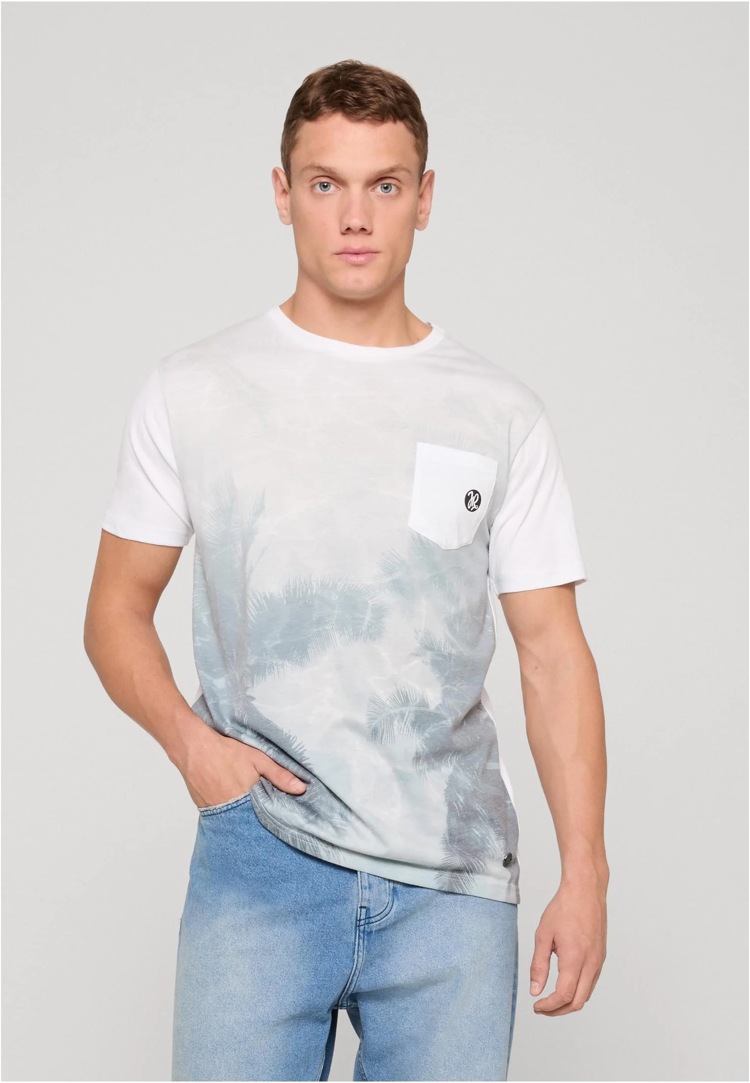 skwm-tb-JRTS667WHT_Mw1-00220_ed96dec1-22a6-4e0a-a2cd-15d7248d6147 Ilhabela T-Shirt