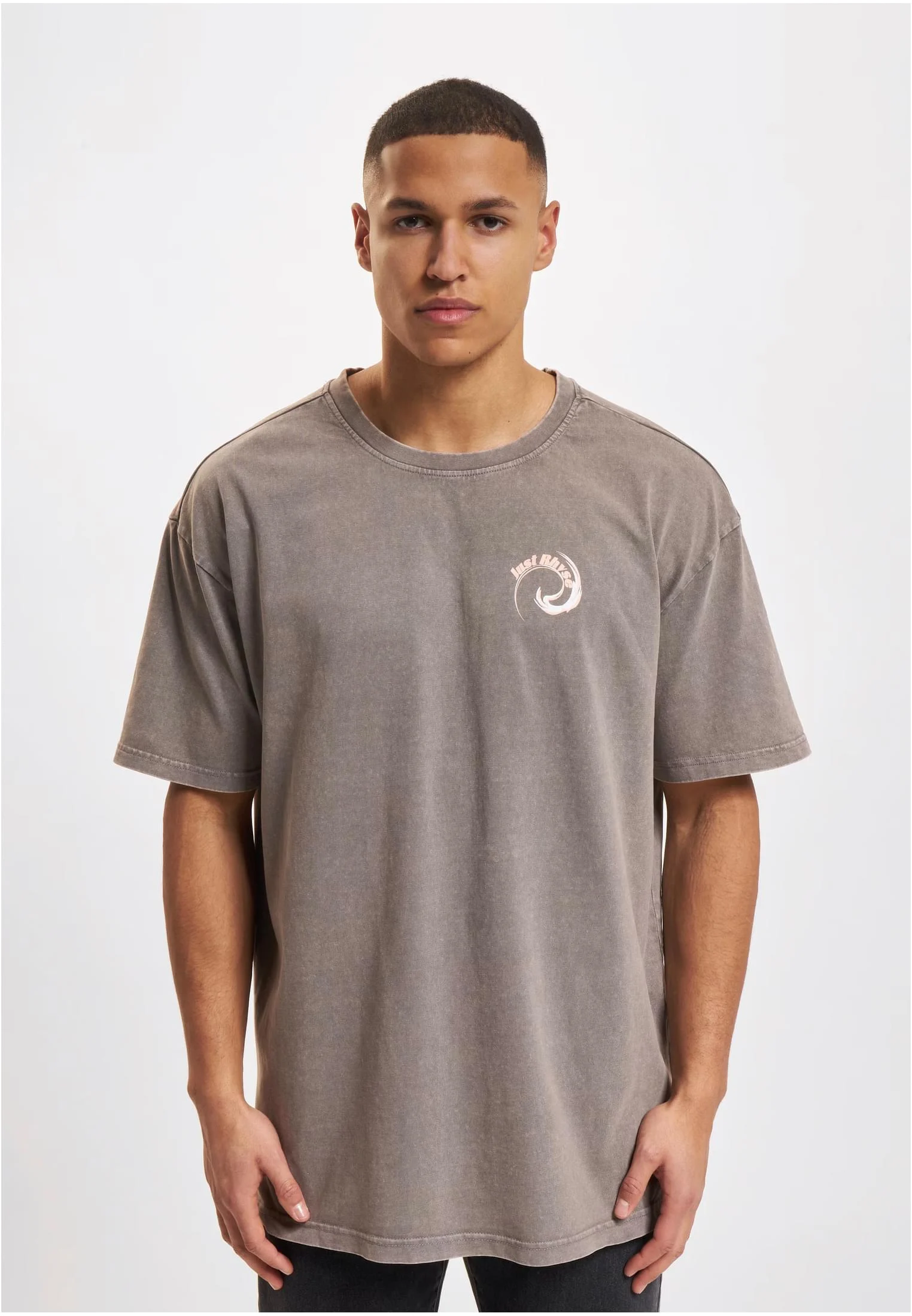 skwm-tb-JRTS734T_Mw1-02726_61b43f88-62c8-4154-b298-891a3a4d2f2e Wave T-Shirts