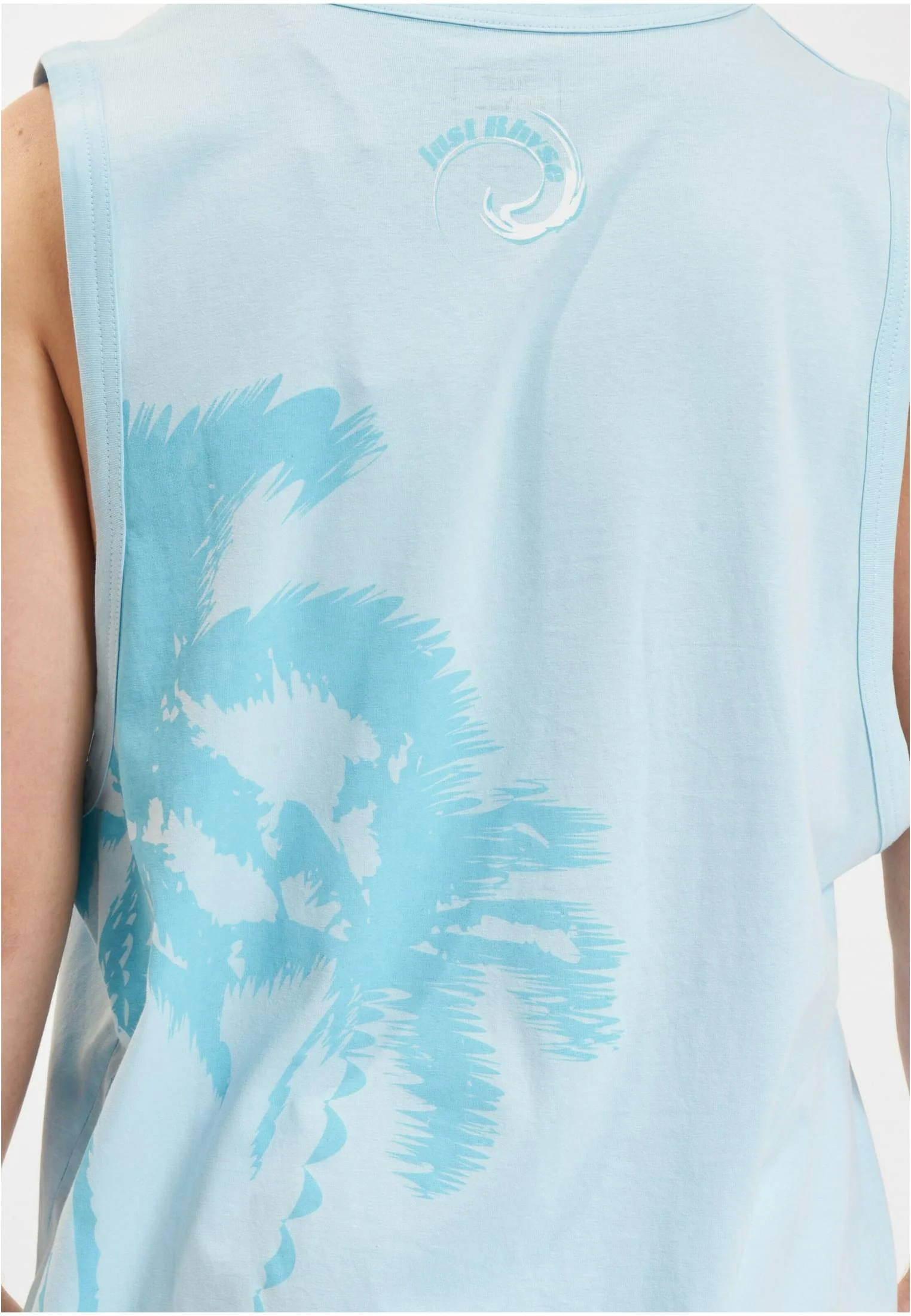 skwm-tb-JRTT343_Mw18-00344 Wind Tank Tops