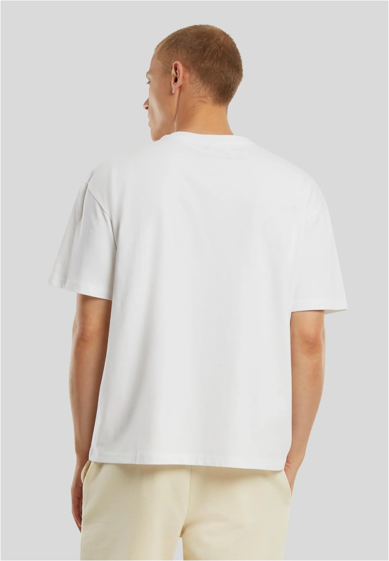 skwm-tb-MC1671_Mw2-00220 Billie Eilish Billie Oversize Tee