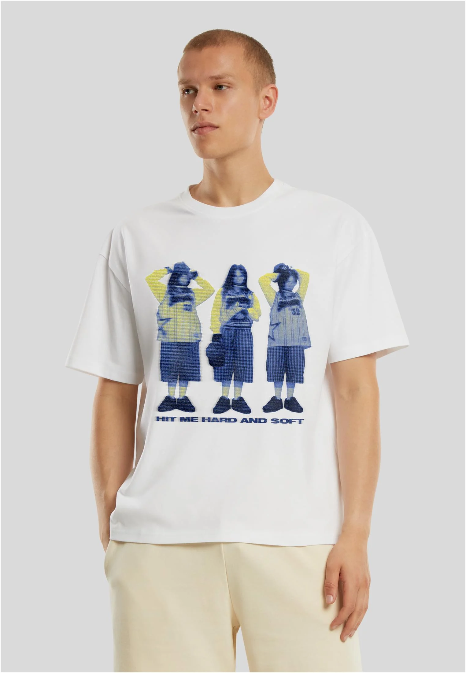 skwm-tb-MC1672_Mw1-00220_18bb8949-7b85-4249-a896-099612a53ad5 Billie Eilish Hit me Hard and Soft Oversize Tee