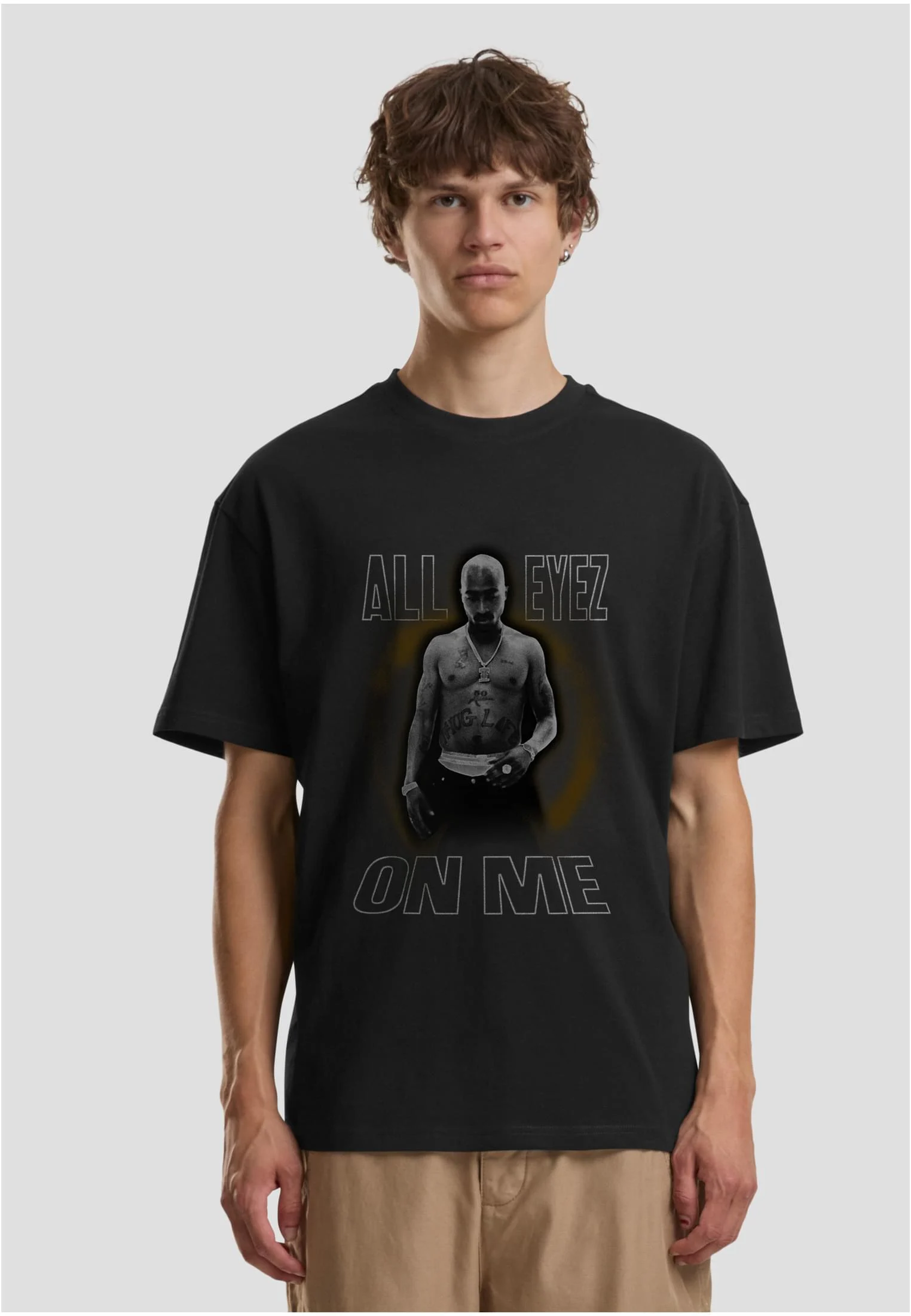 skwm-tb-MC1701_Mw1-00007_51f82f3f-c321-4165-81dc-4beee8616dae 2Pac All Eyez on me Loose Tee