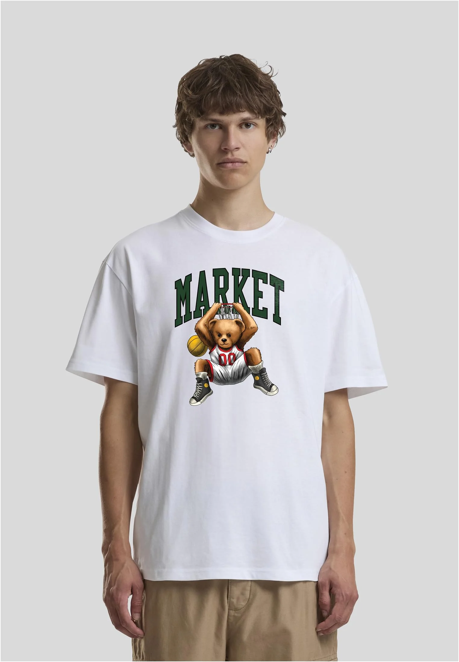 skwm-tb-MKT26Q2-SS1222_Mw1-00220_039b4032-1acc-45d5-91d4-6c199af1d5b0 DUNKING BEAR T-SHIRT