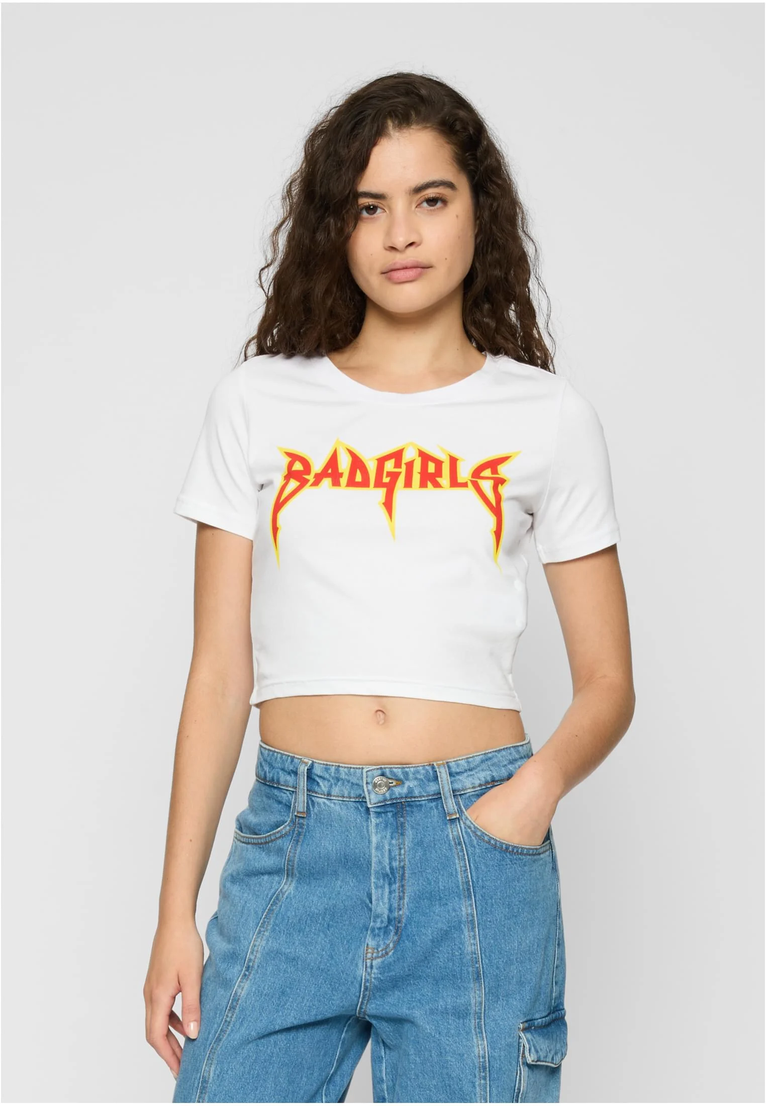 skwm-tb-MST005_Mw1-00220_27c95824-962f-4d75-afce-617265b9154d Badgirls Cropped Tee