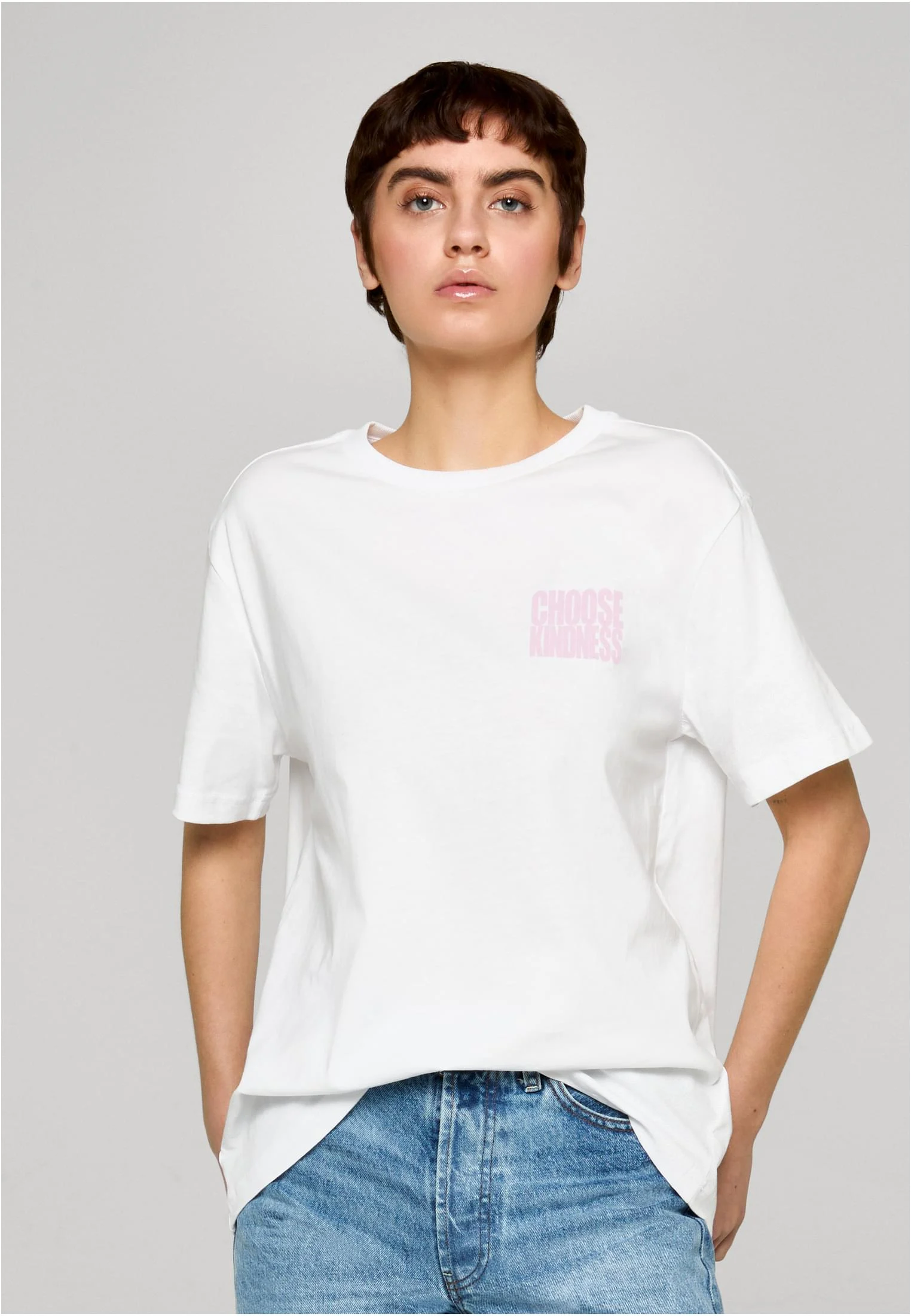 skwm-tb-MST384_Mw1-00220_21886bac-f90b-4454-b72a-6ddd3ff1eee4 Choose Kindness Roses Tee