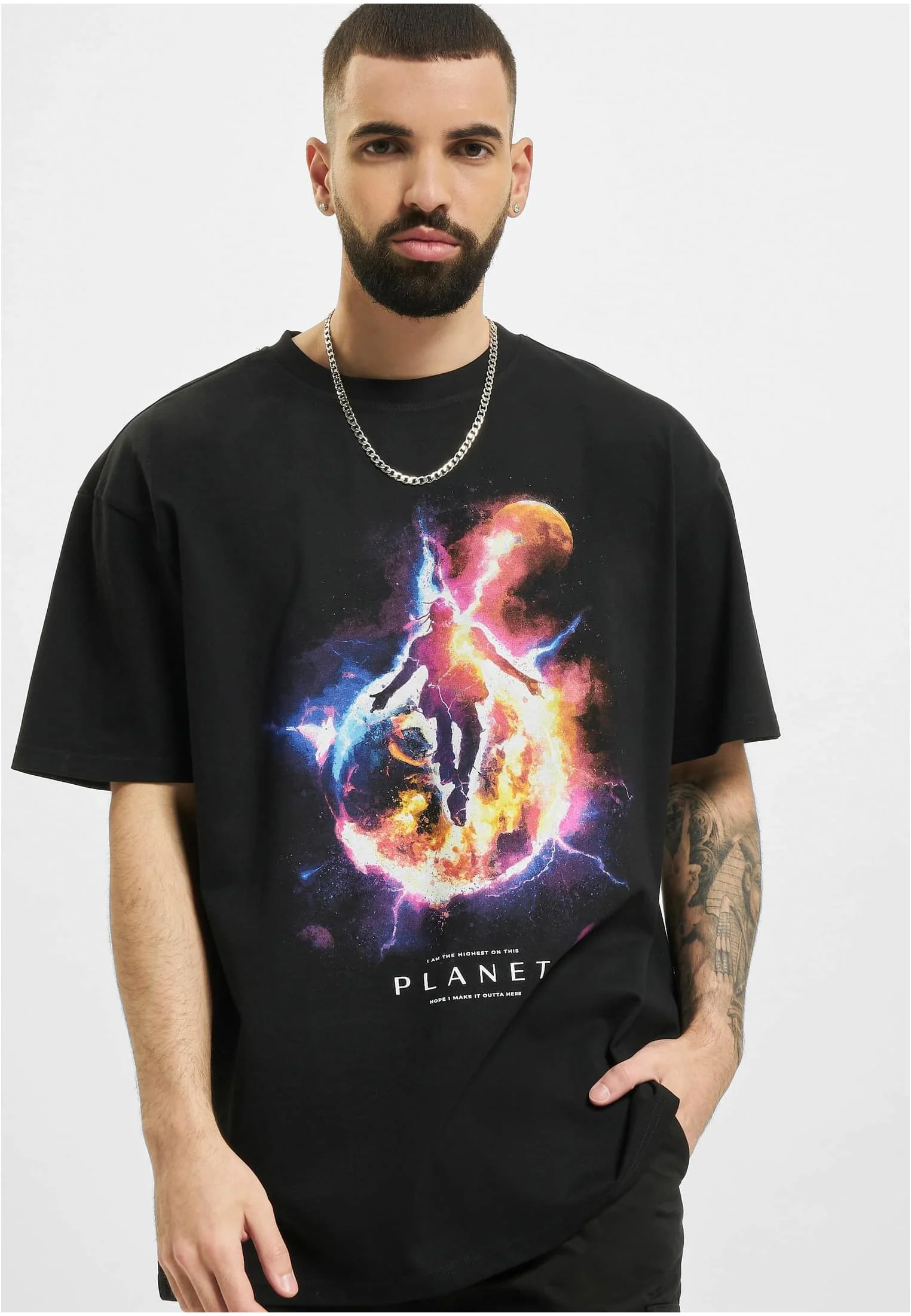 skwm-tb-MT1800_Mw1-00007_9d9c3469-a6a7-4600-890b-72d36e545f60 Electric Planet Oversize Tee