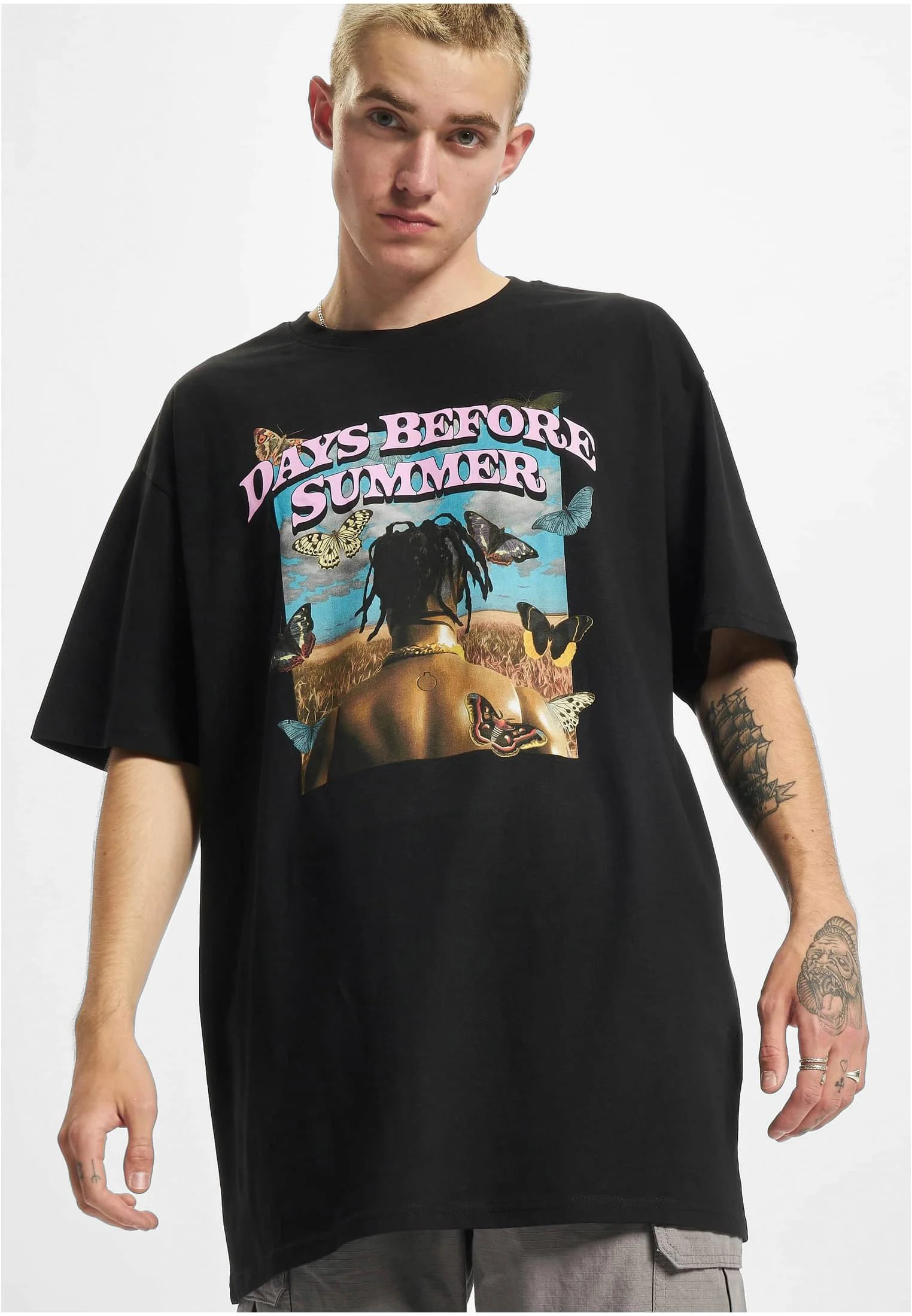 skwm-tb-MT1840_Mw1-00007_514e1a0e-14e4-4557-8784-fd3e80a65f66 Days Before Summer Oversize Tee